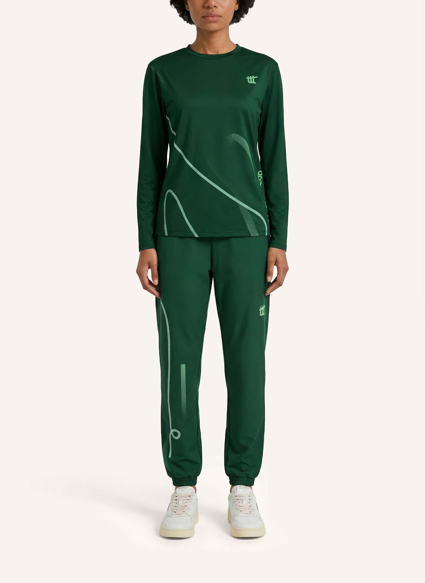 to the top Track Pants PACE: GRÜN