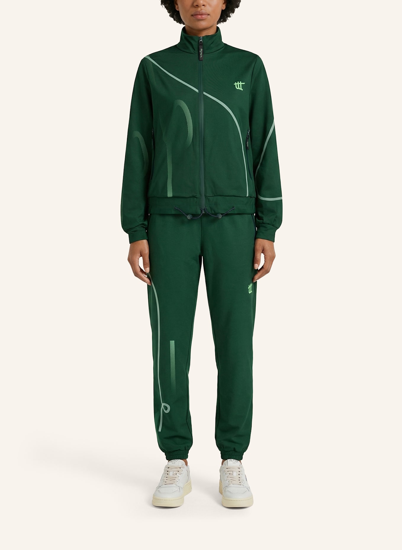 to the top Track Jacket PACE: GRÜN