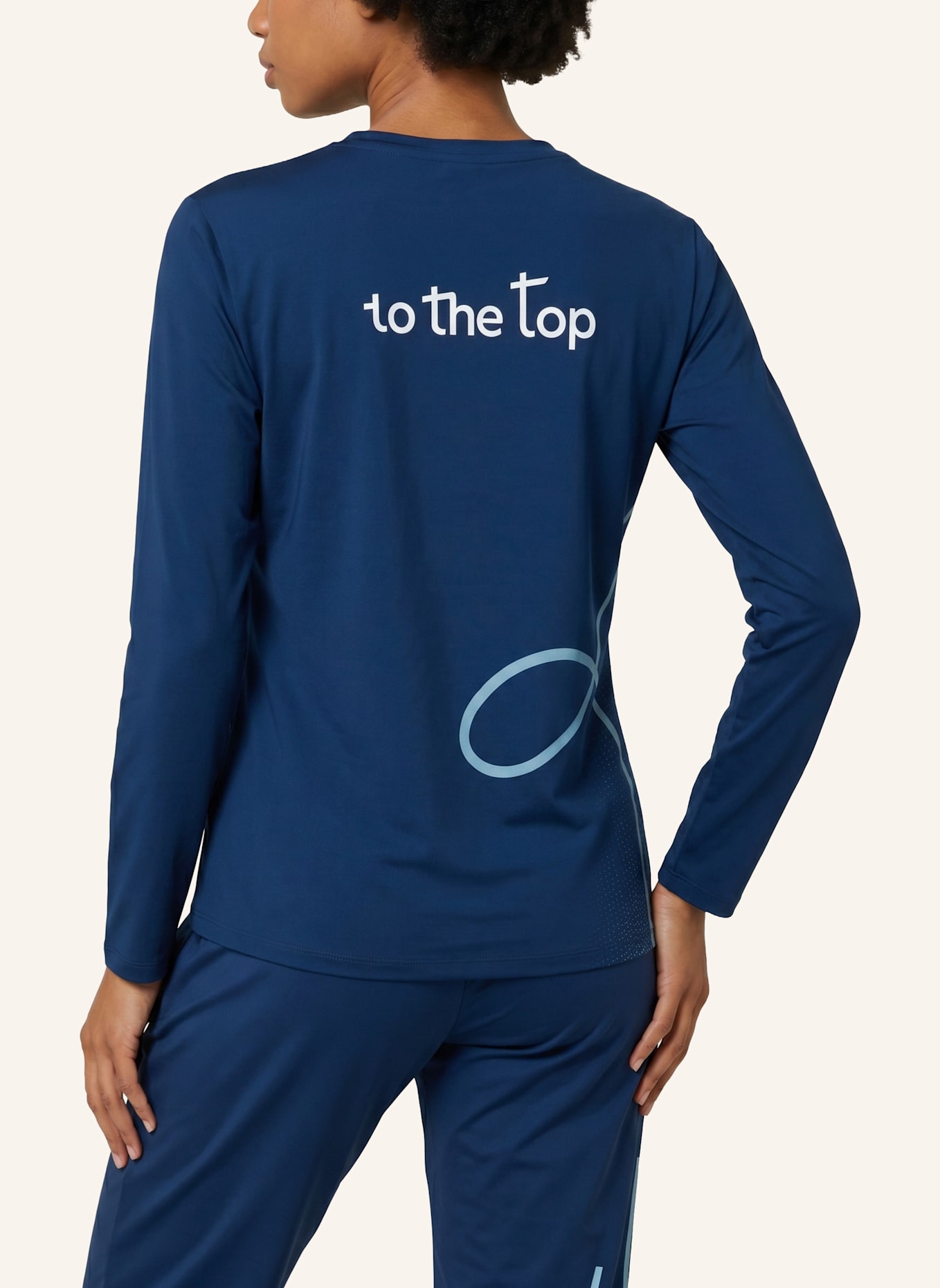 to the top Long Sleeve PACE: BLAU