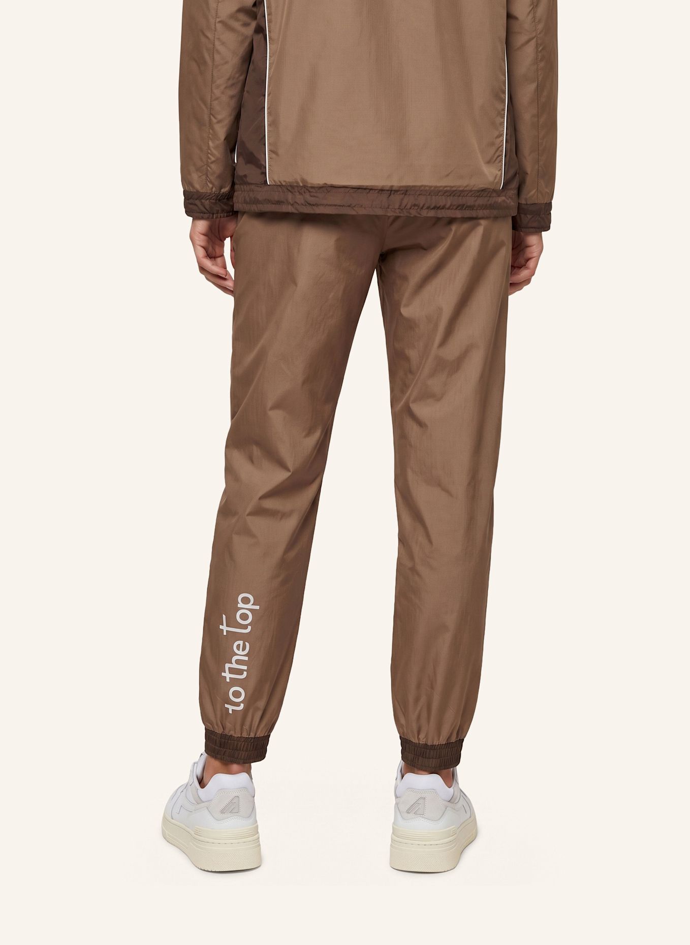 to the top Pants All-Day: BRAUN