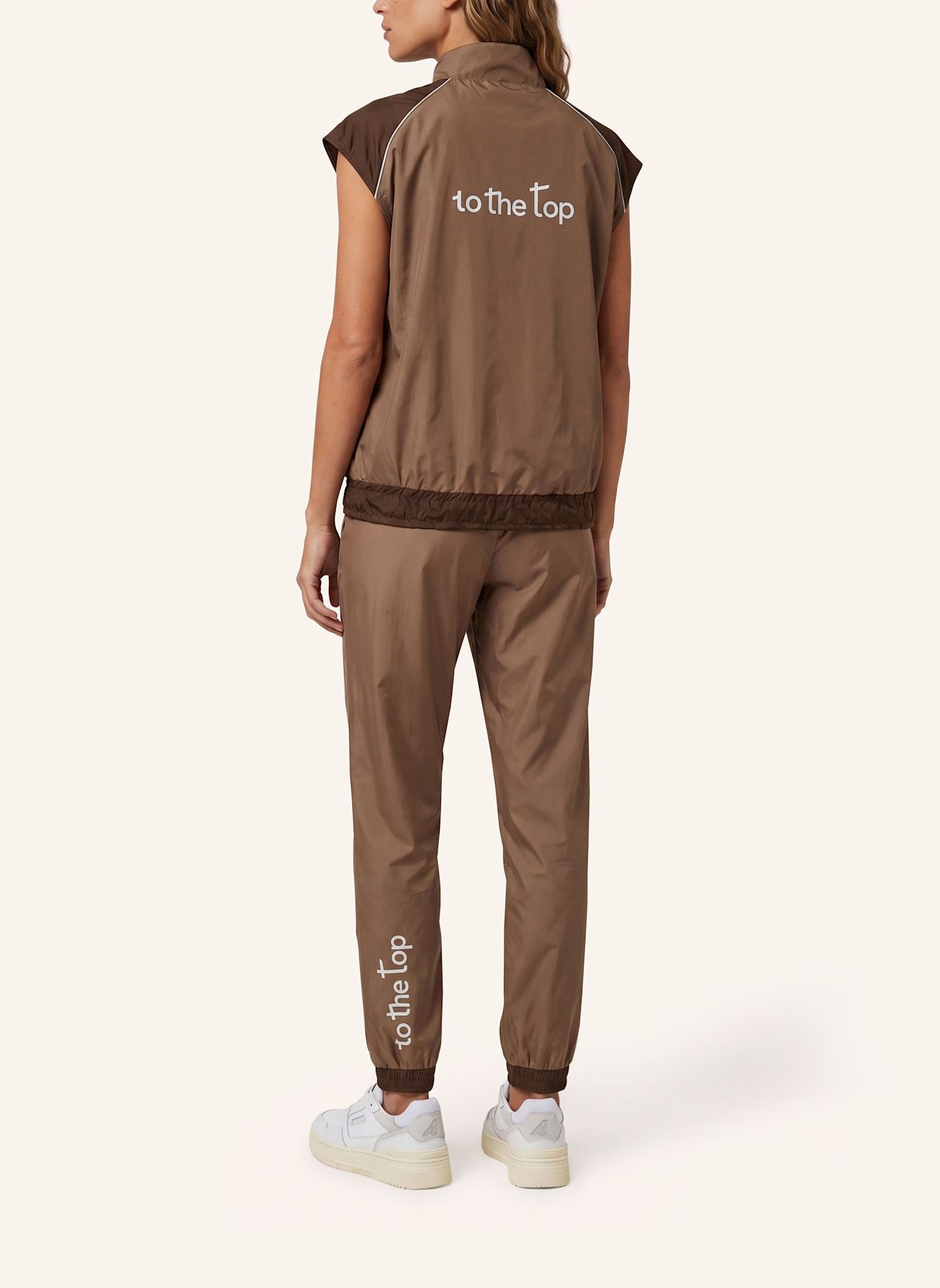 to the top Vest All-Day: BRAUN