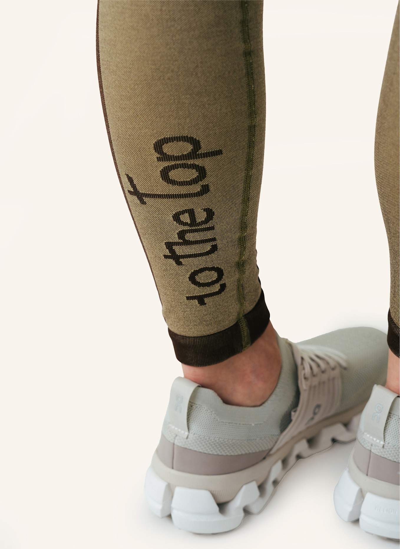 to the top Leggings SEAMLESS: BRAUN