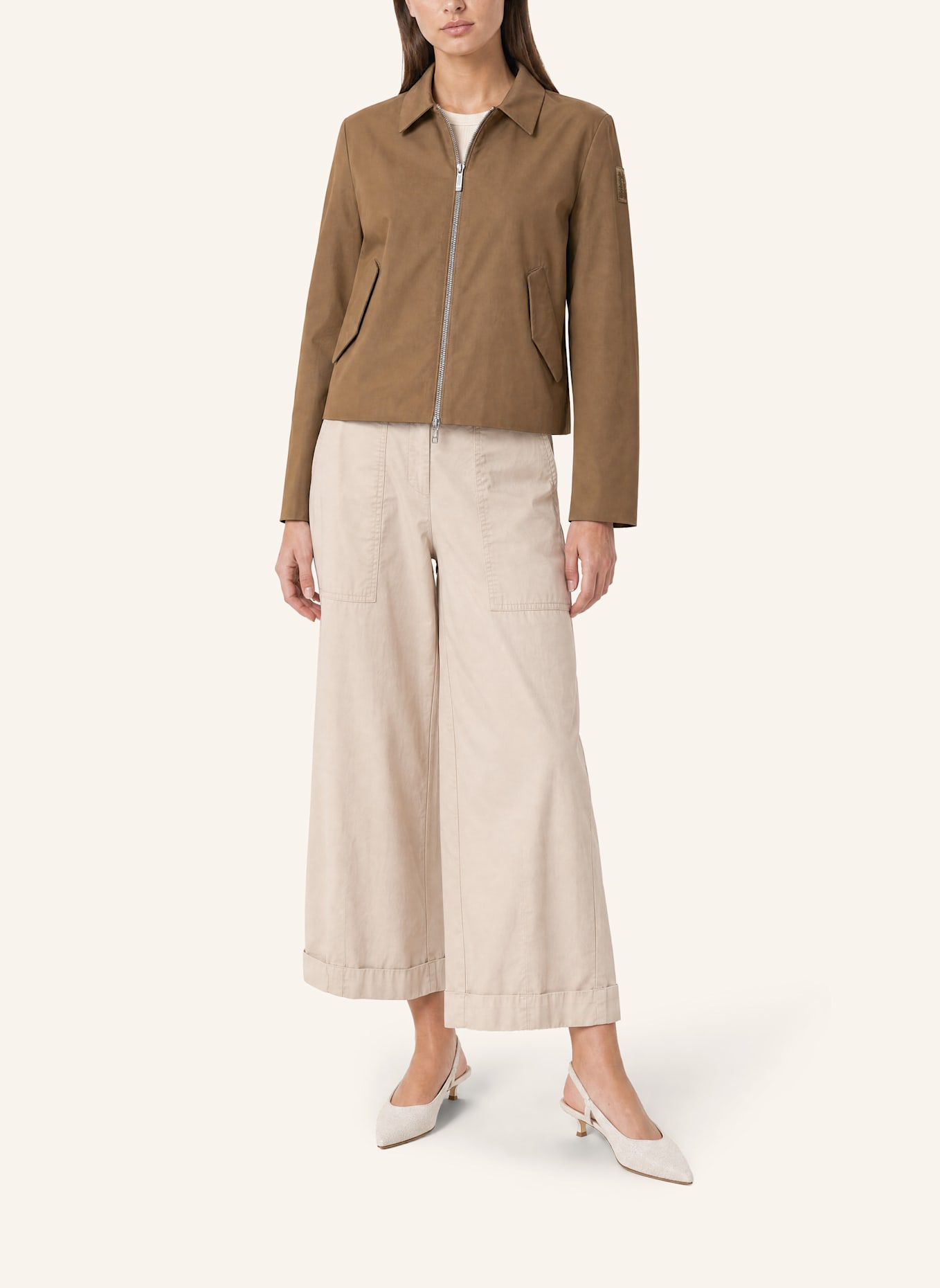 BOMBOOGIE Jacke mit Kragen und Reißverschluss: BEIGE