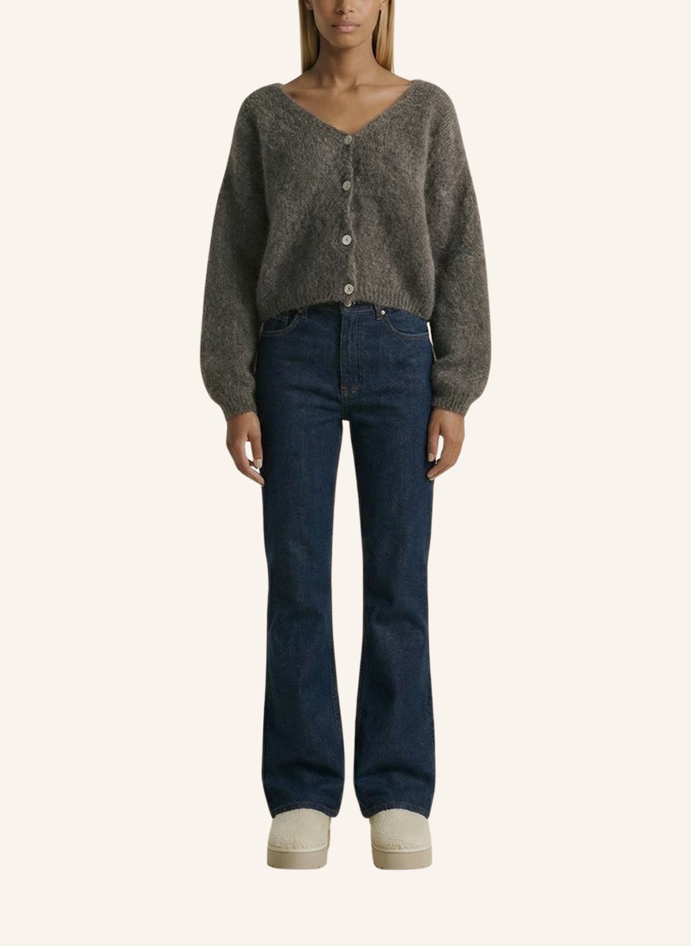 AMERICANDREAMS Cropped Cornelia: TAUPE