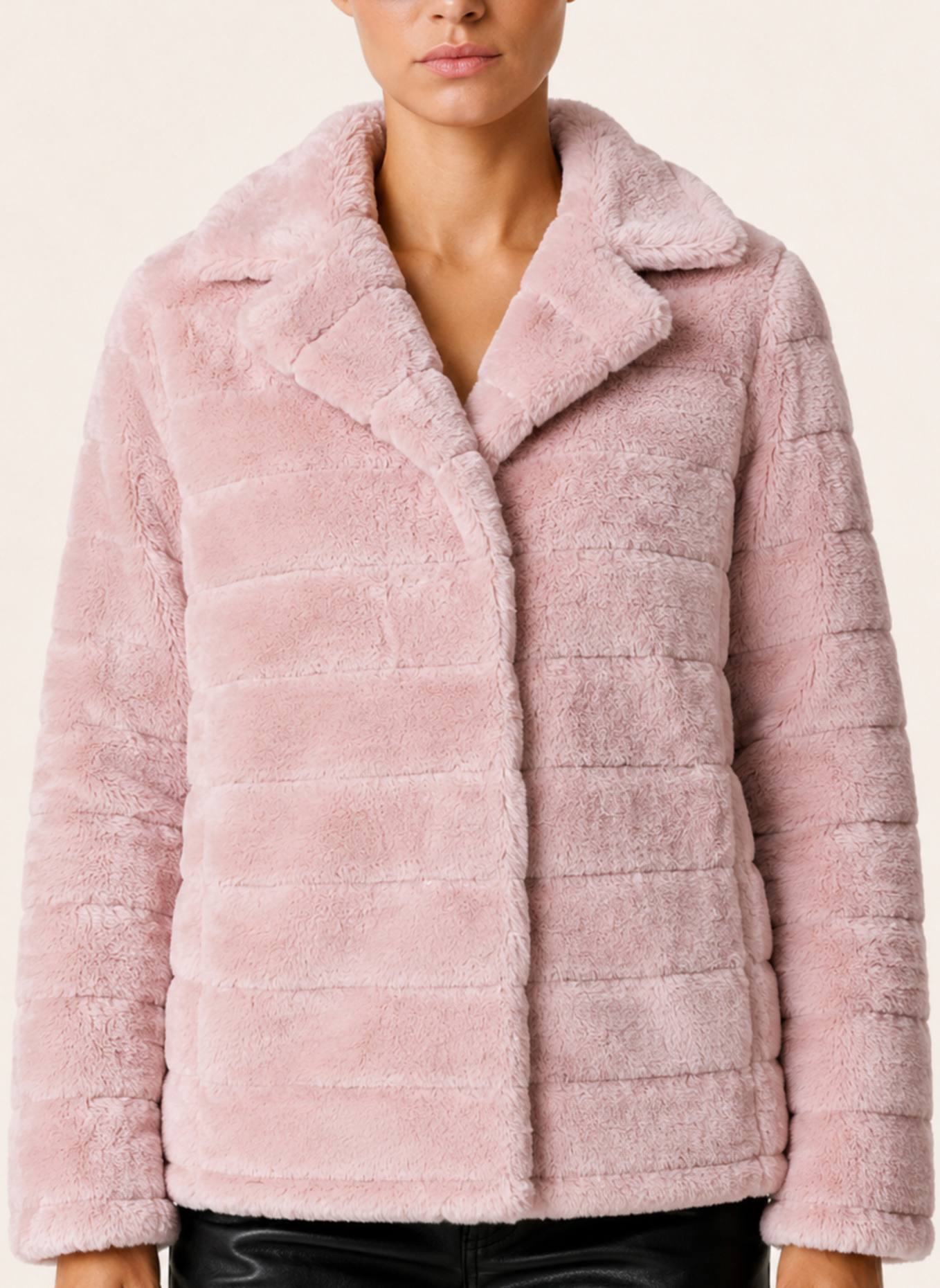 AMERICANDREAMS Faux Fur Coat Short Bailey: HELLROSA