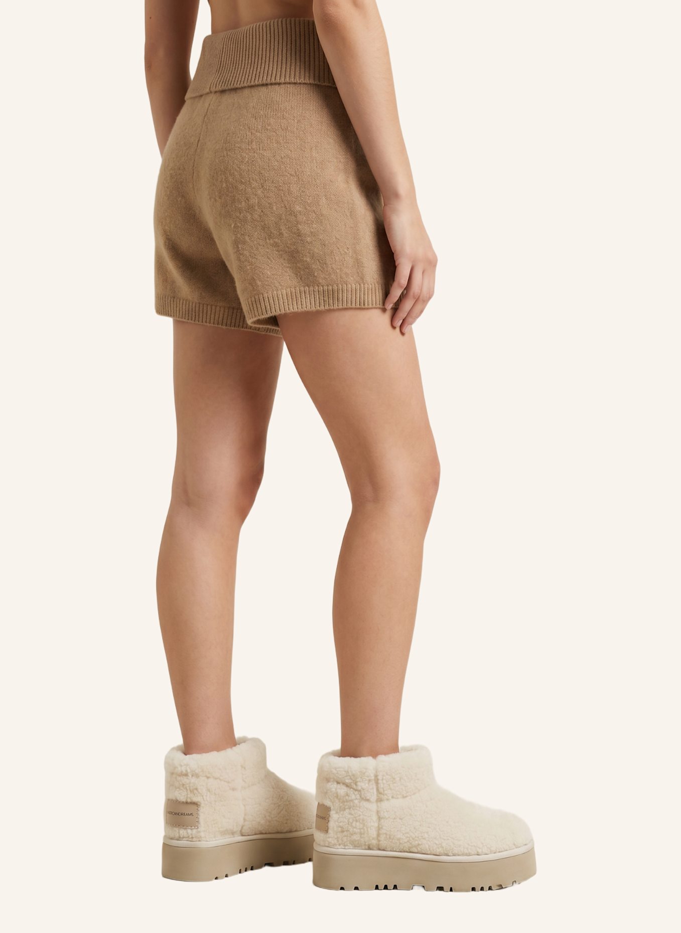 AMERICANDREAMS Larissa Low Wool Boots: BEIGE