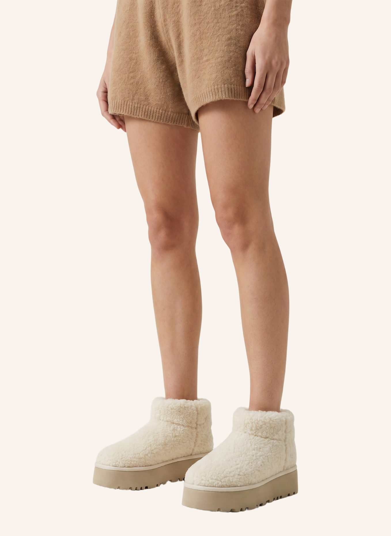 AMERICANDREAMS Larissa Low Wool Boots: BEIGE
