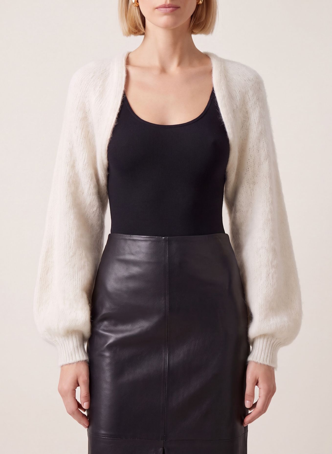 AMERICANDREAMS Alpaca Lea Bolero: WHITE