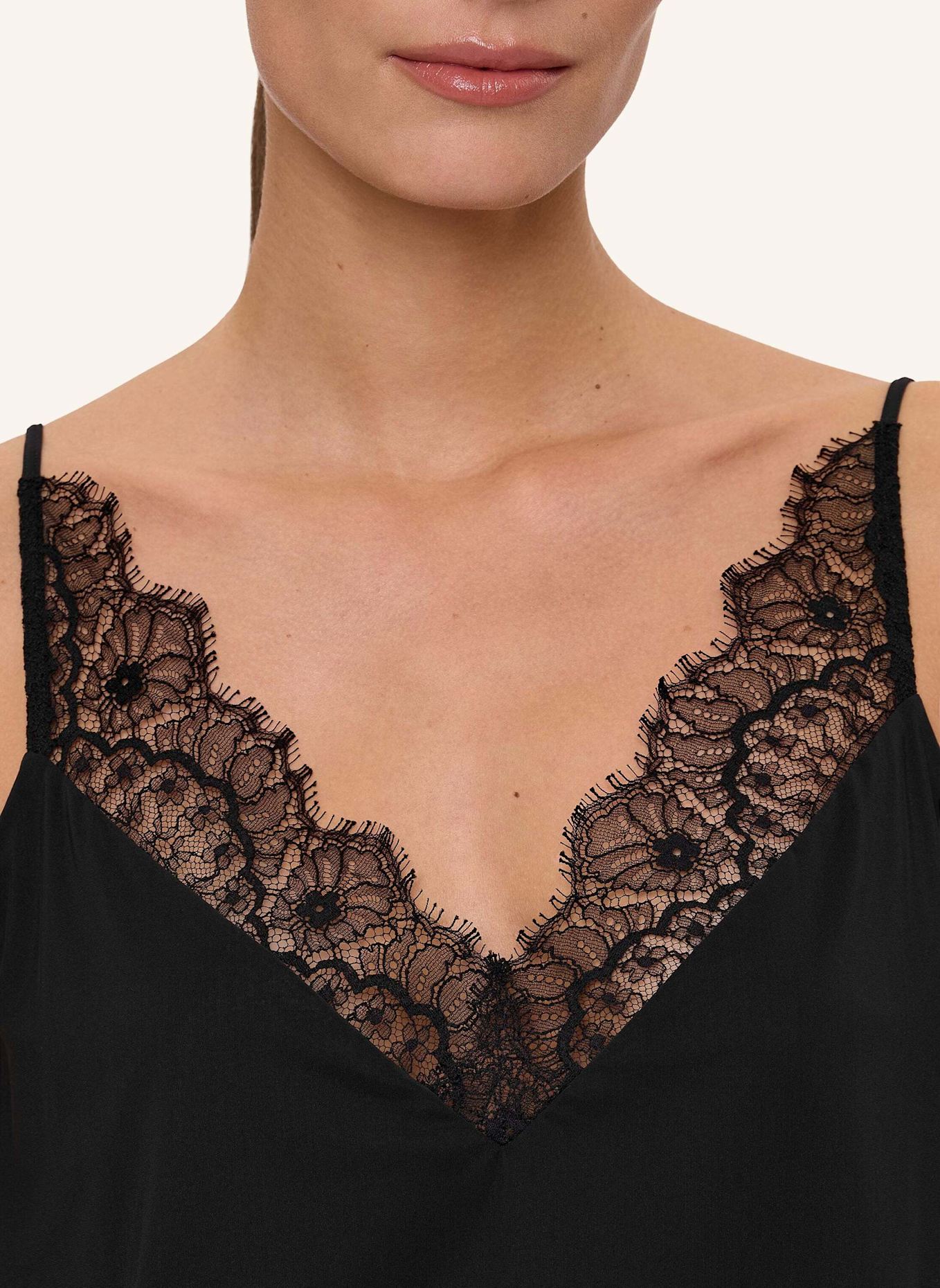 INA KESS Top LUNARET TOP: SCHWARZ