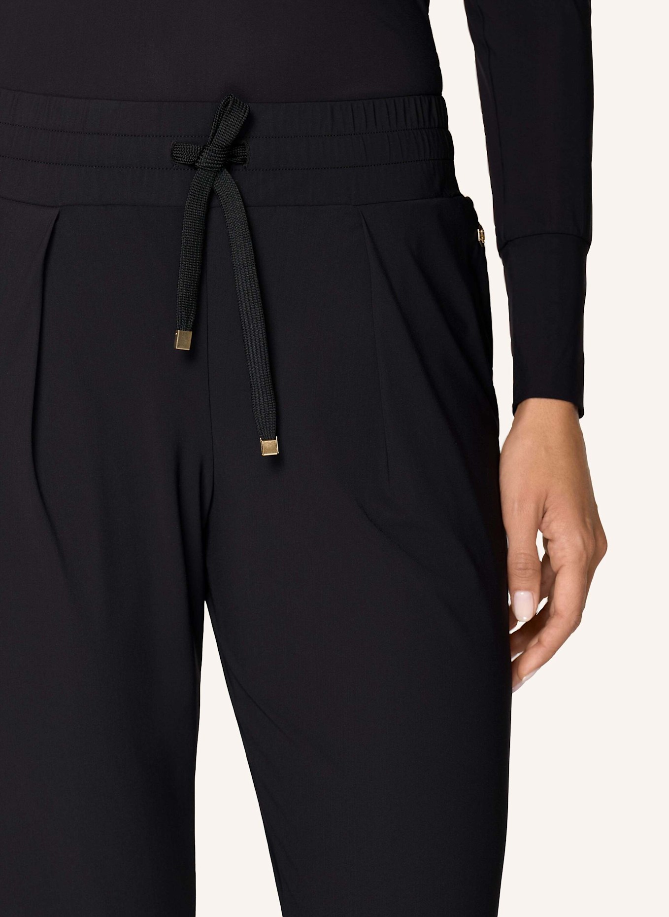 INA KESS Hose LUXE LÉGER TRACK PANTS: SCHWARZ