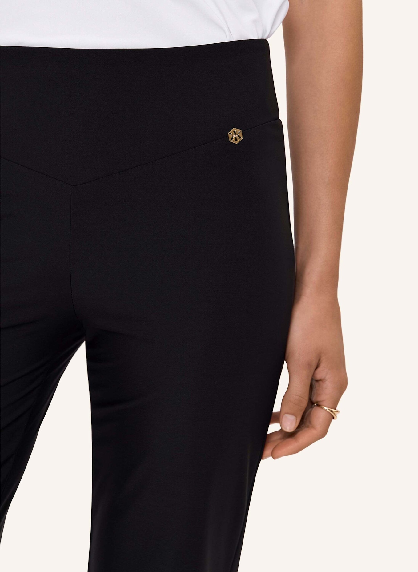 INA KESS Hose LARIX PANTS: SCHWARZ