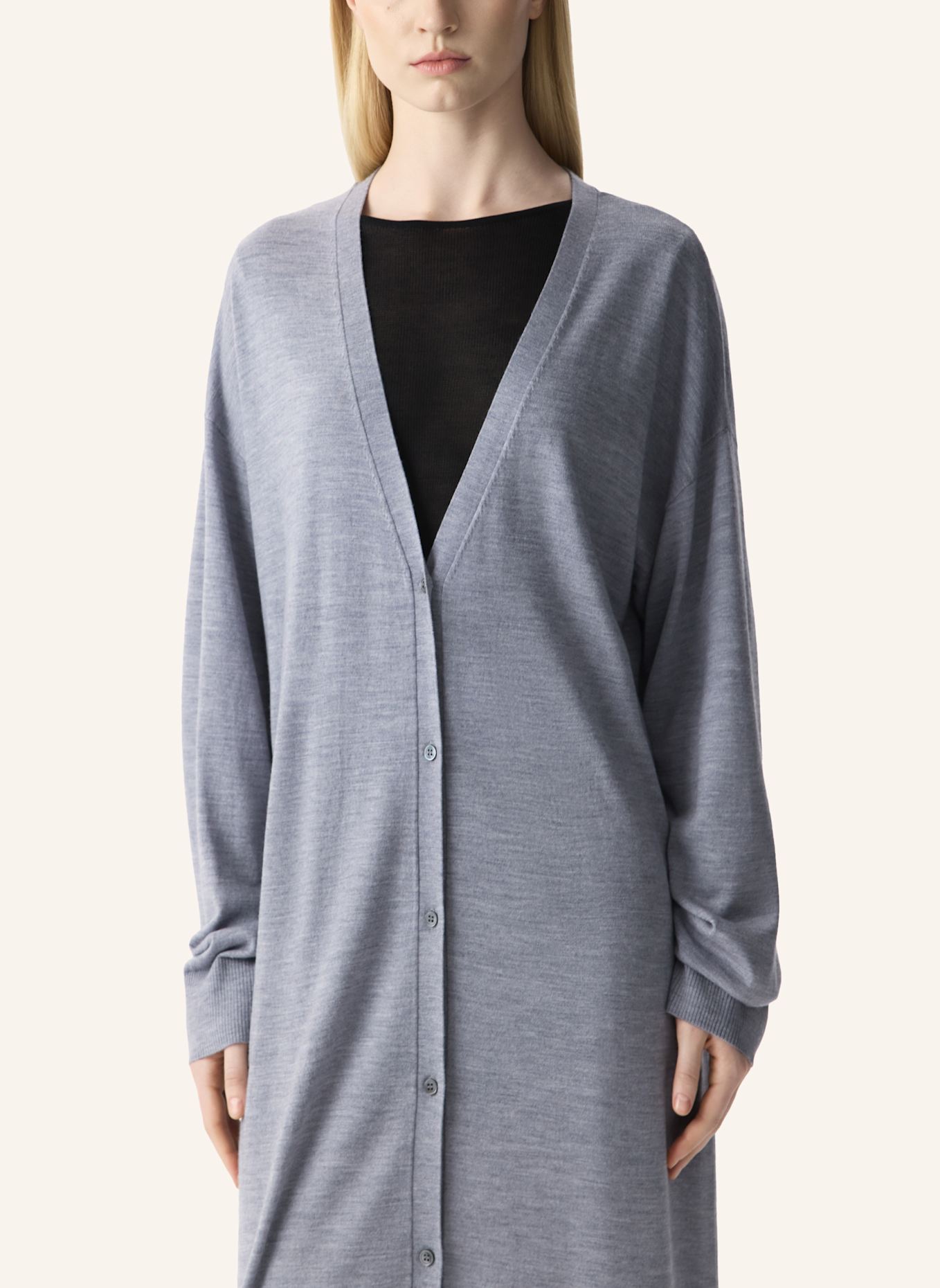 PINXIT Longcardigan MIT SEIDE: HELLGRAU