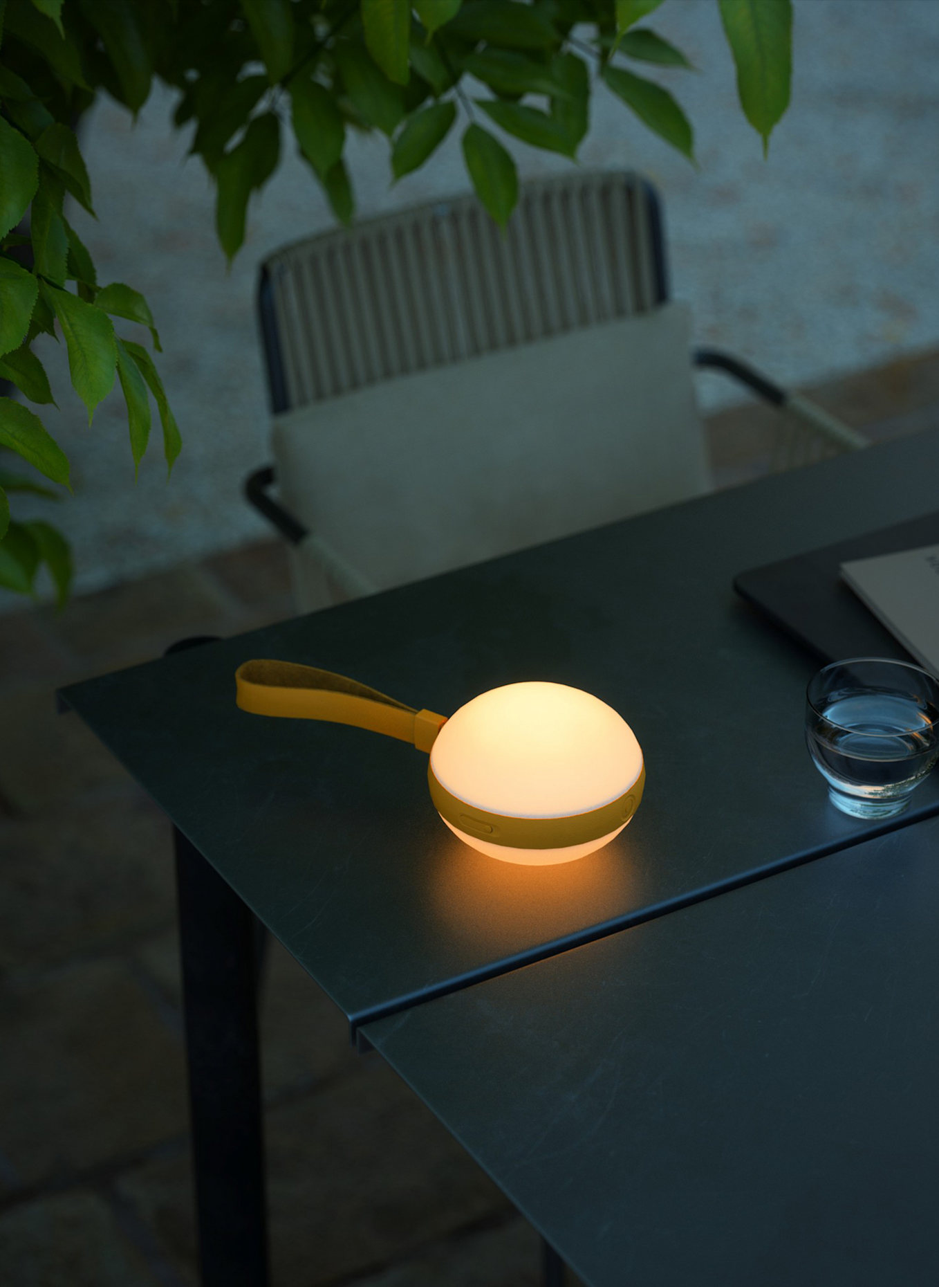 nordlux Akkuleuchte BRING TO-GO 12: GELB/ WEISS