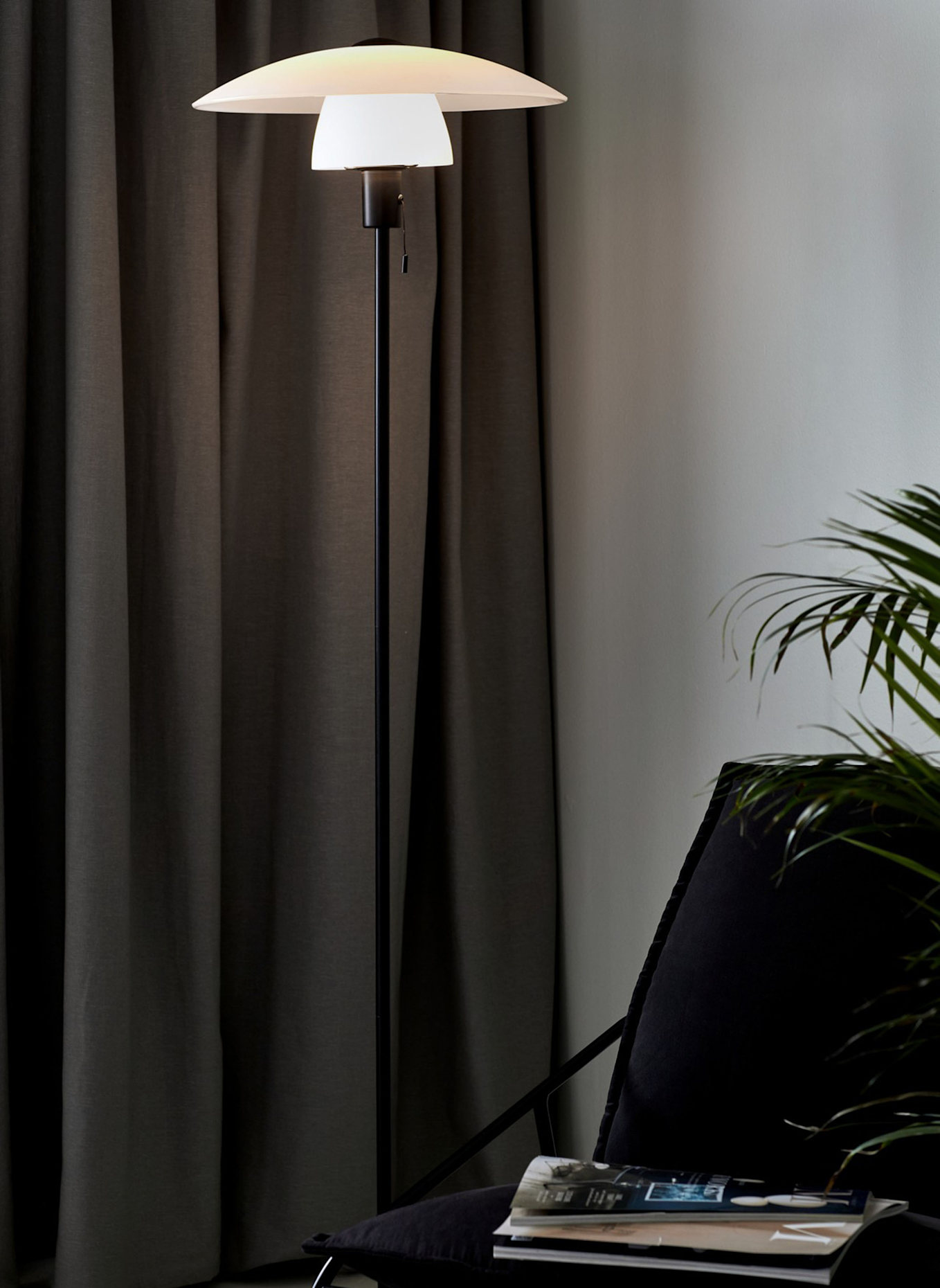 nordlux Stehlampe VERONA: SCHWARZ