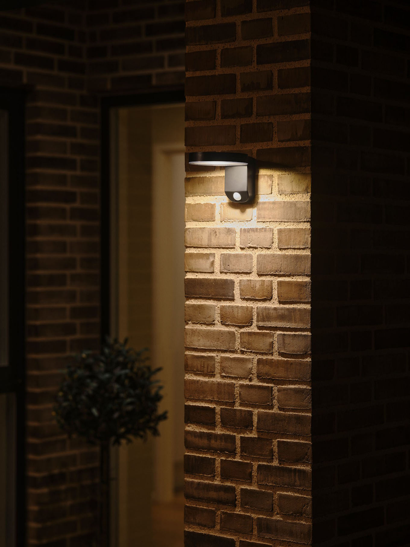 nordlux Wandleuchte RICA ROUND SOLAR: SCHWARZ