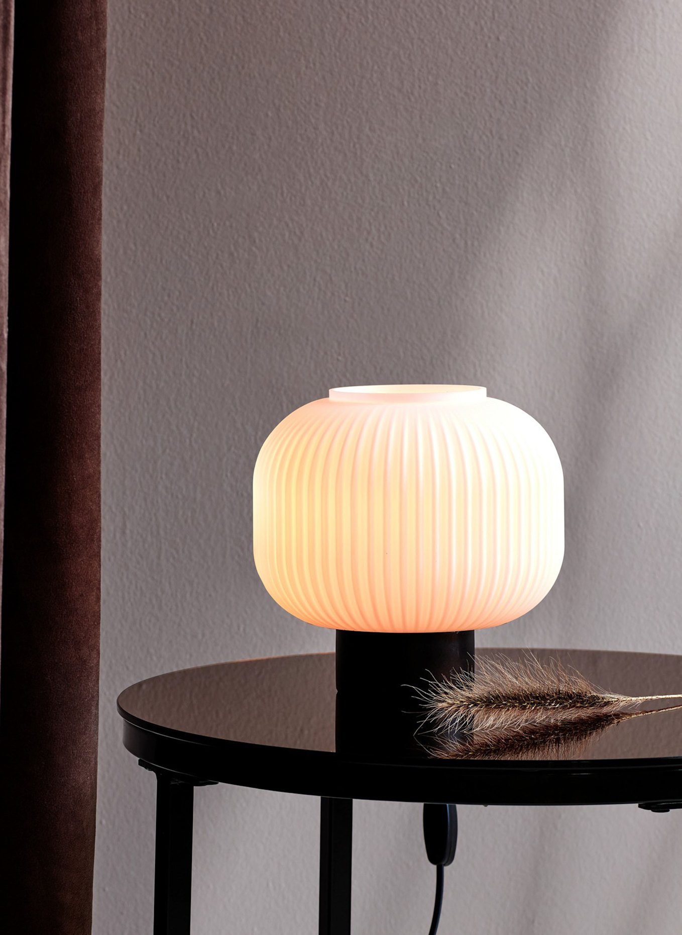 nordlux Tischlampe MILFORD: SCHWARZ
