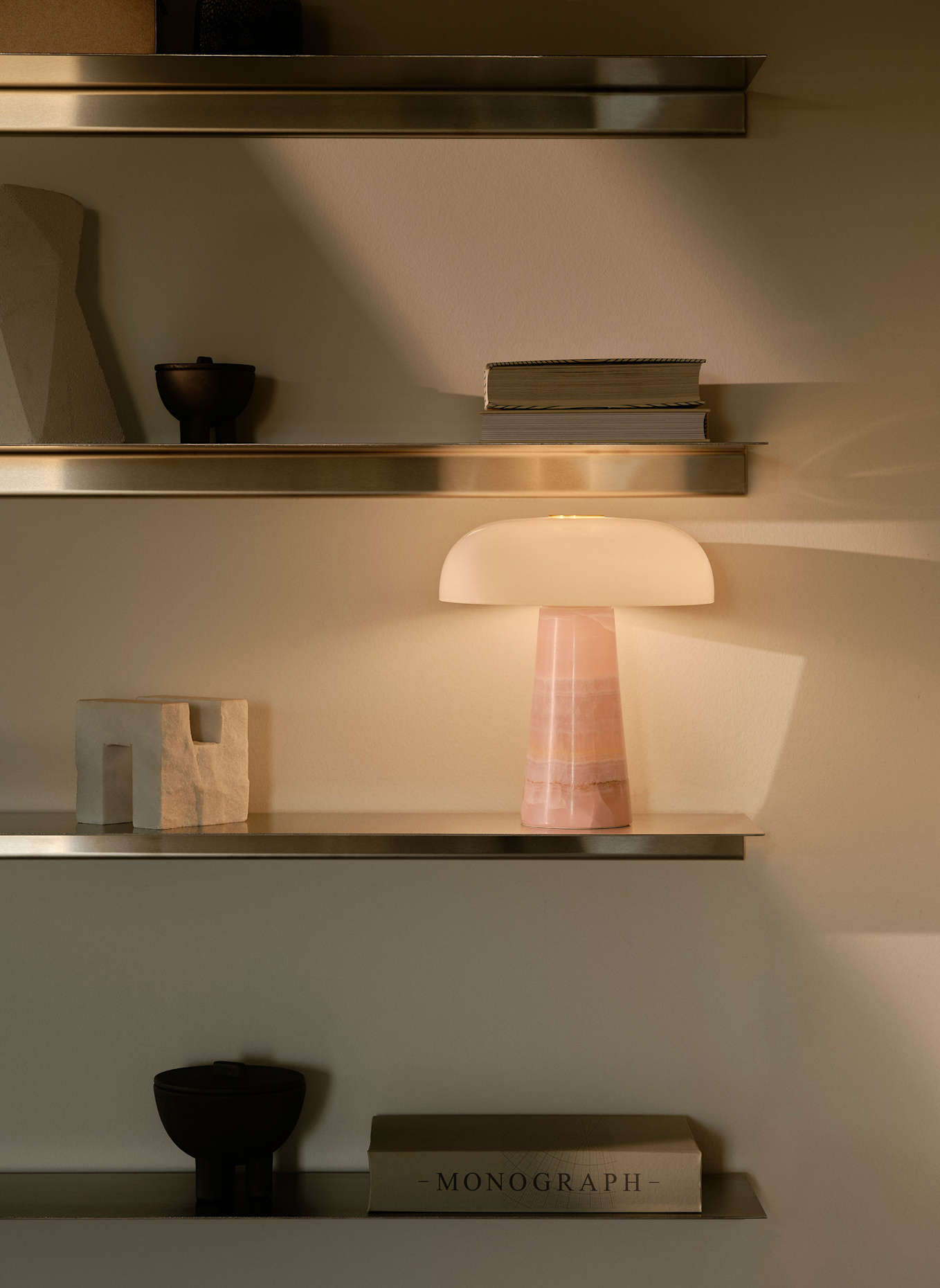 dftp Tischlampe GLOSSY MINI: ROSA