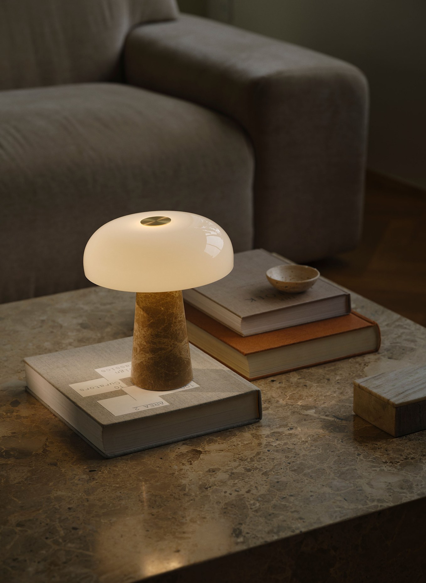 dftp Tischlampe GLOSSY MINI: BEIGE