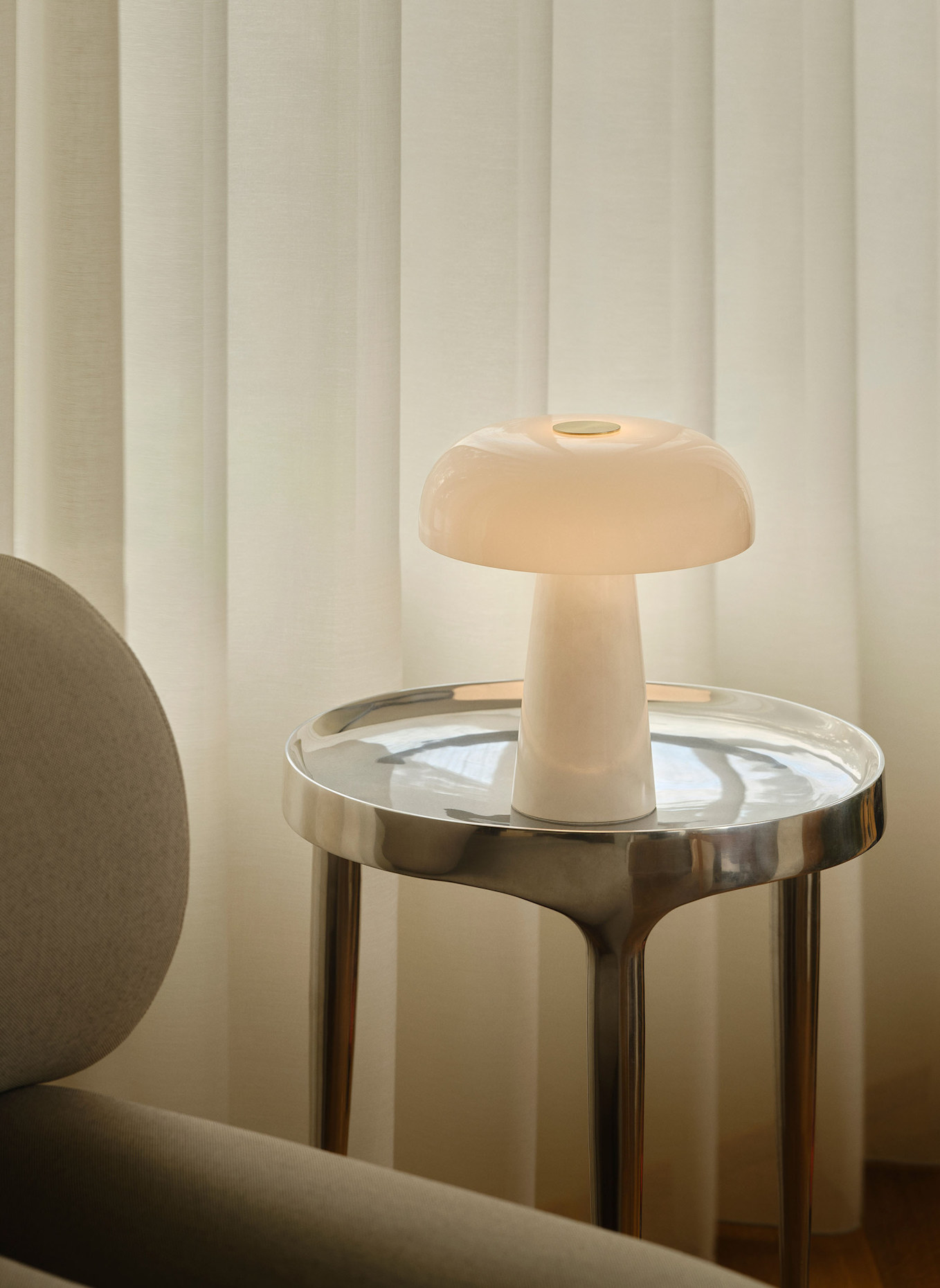 dftp Tischlampe GLOSSY MINI: WEISS