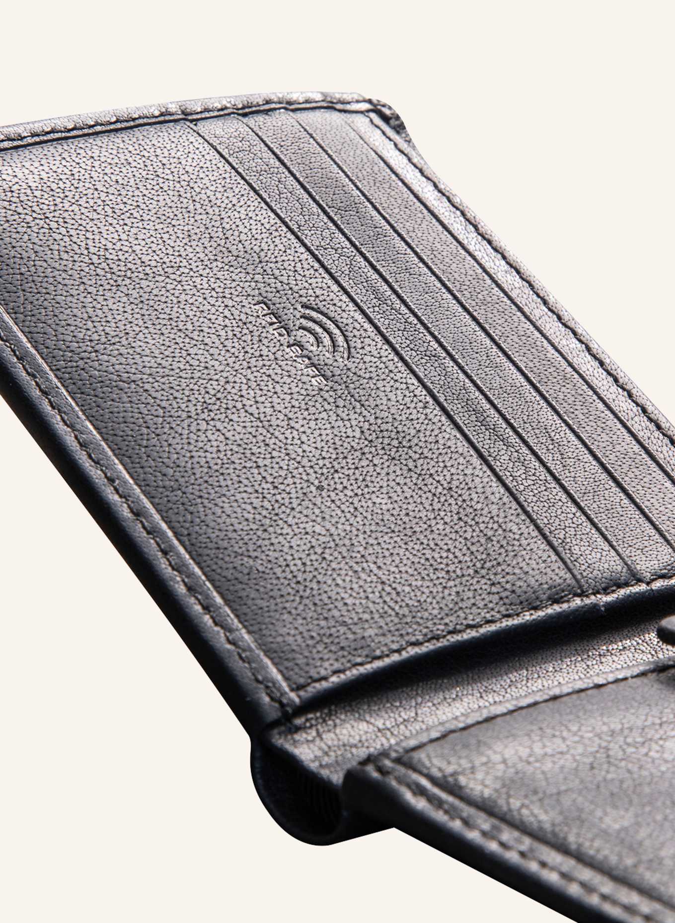 STRELLSON Billfold BLACKWALL JADEN: SCHWARZ