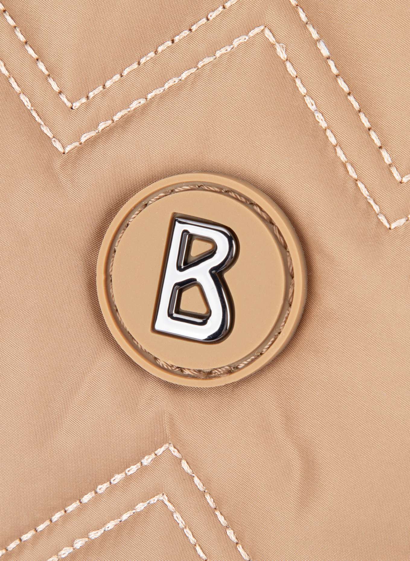 BOGNER Schultertasche WALLIS TESSUTO BAR: BROWN SUGAR