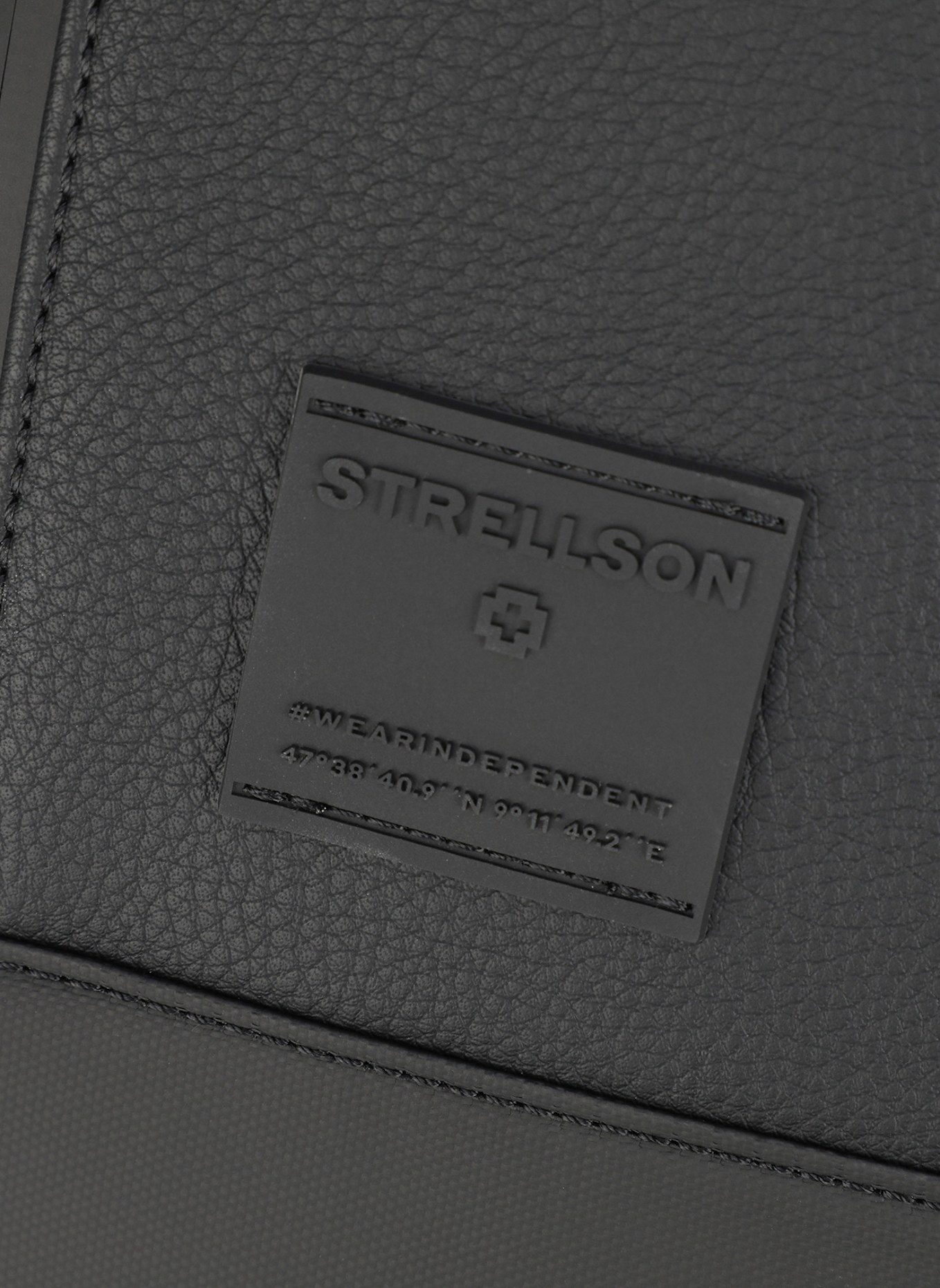 STRELLSON Umhängetasche WESTFERRY CHRIS: SCHWARZ