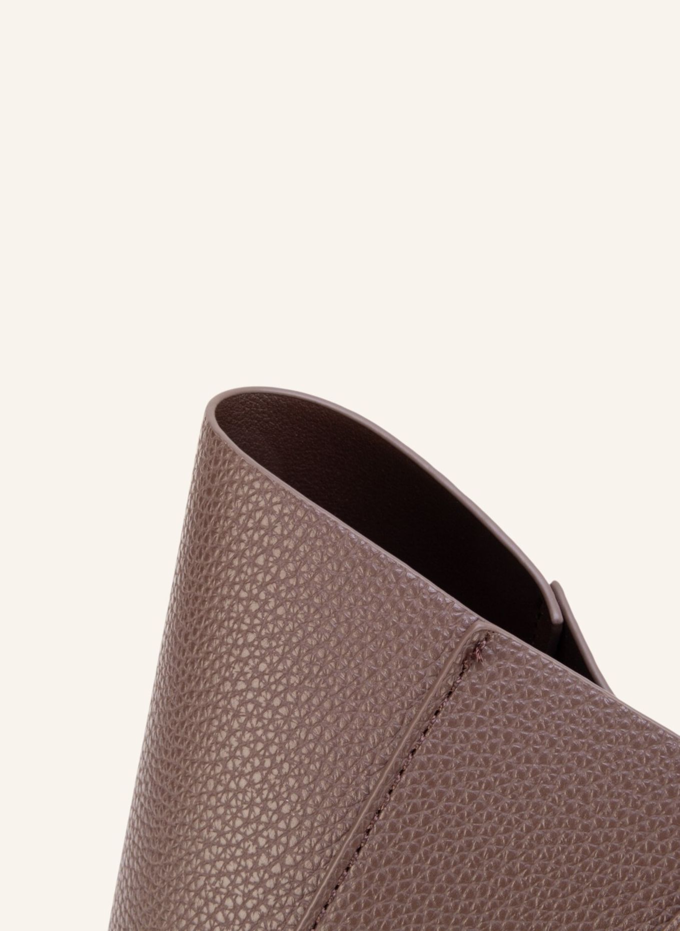 JOOP! Handtasche ALTO JILL: DUNKELBRAUN
