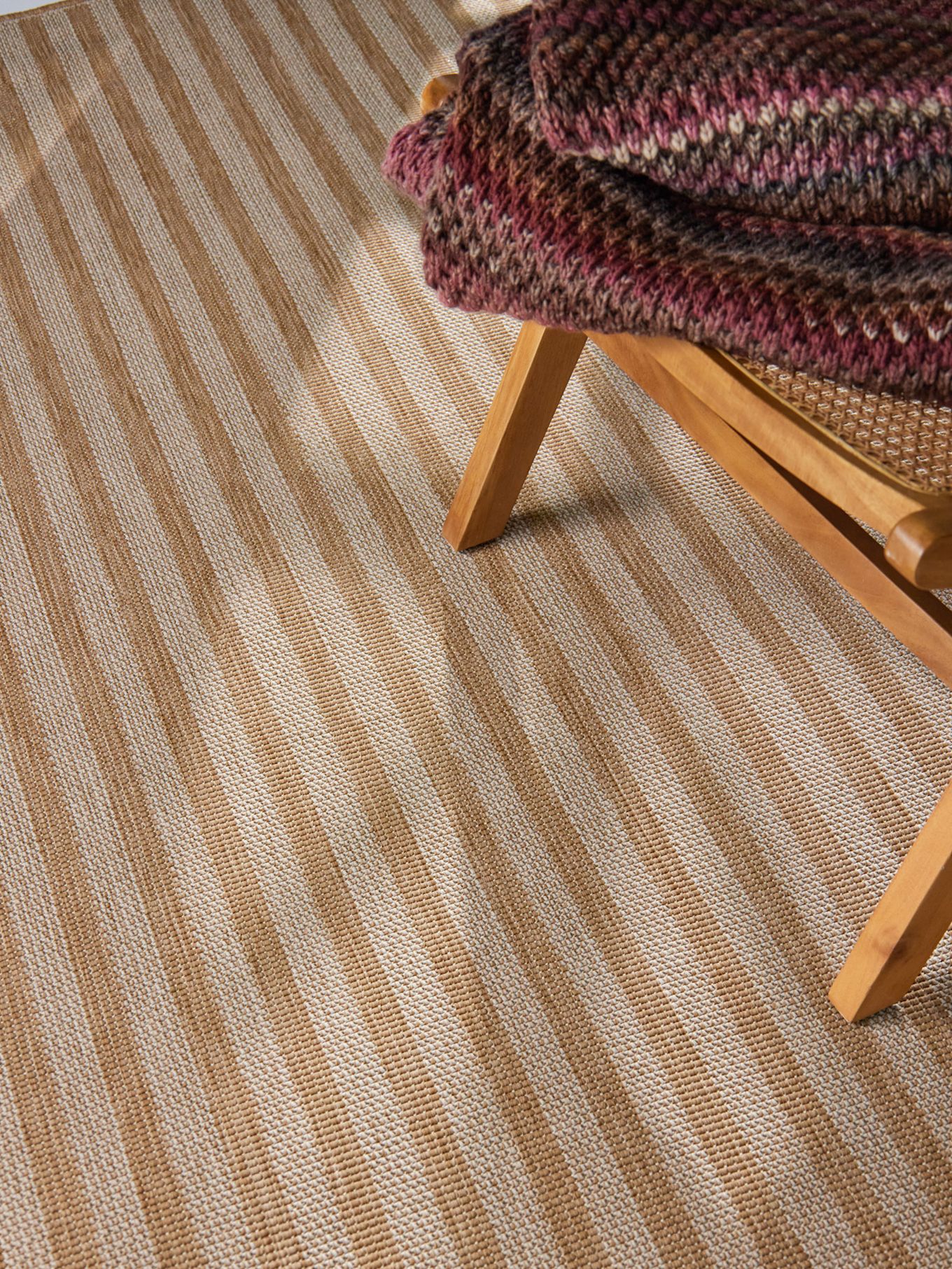 TED BAKER Teppich HARINGEY: BEIGE