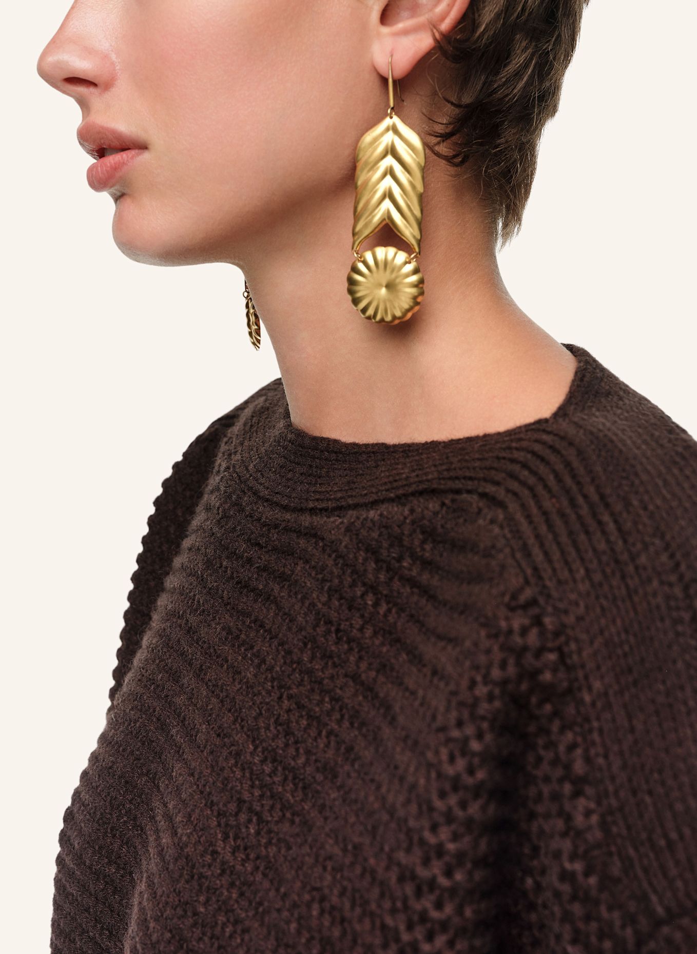BIMBA Y LOLA Blumenohrringe: GOLD