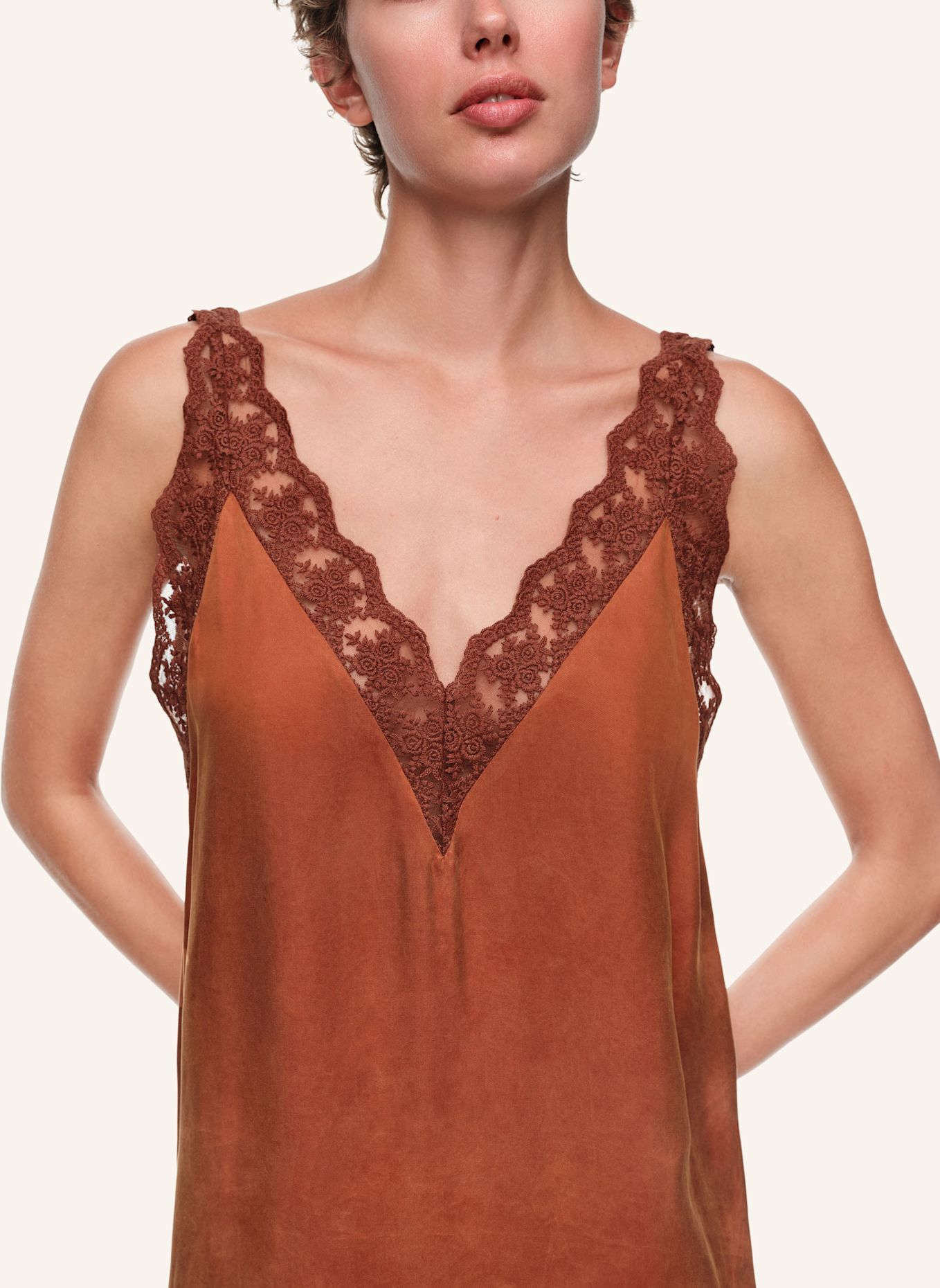 BIMBA Y LOLA Sarong-Rock: BRAUN