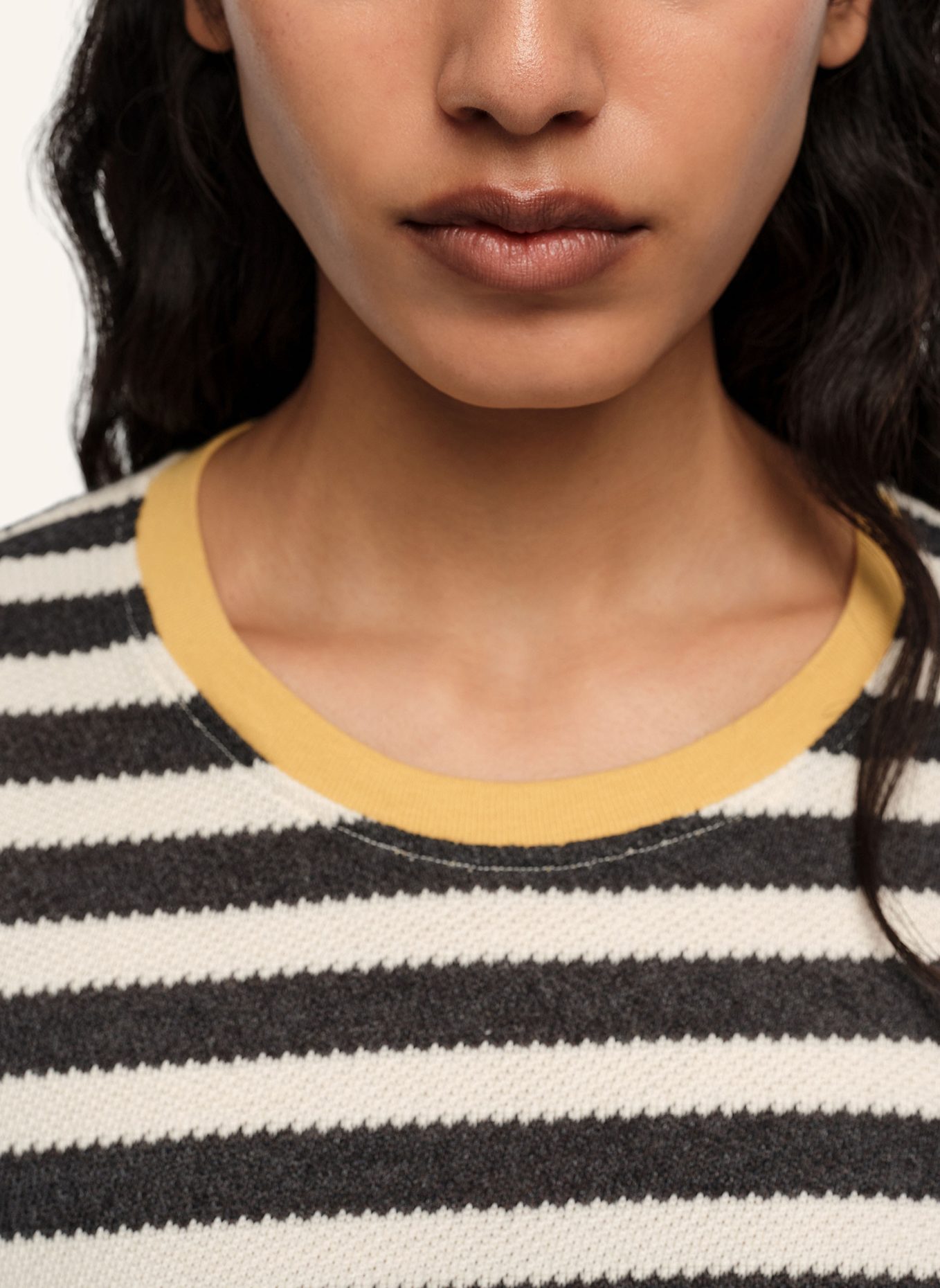 BIMBA Y LOLA T-Shirt: SCHWARZ