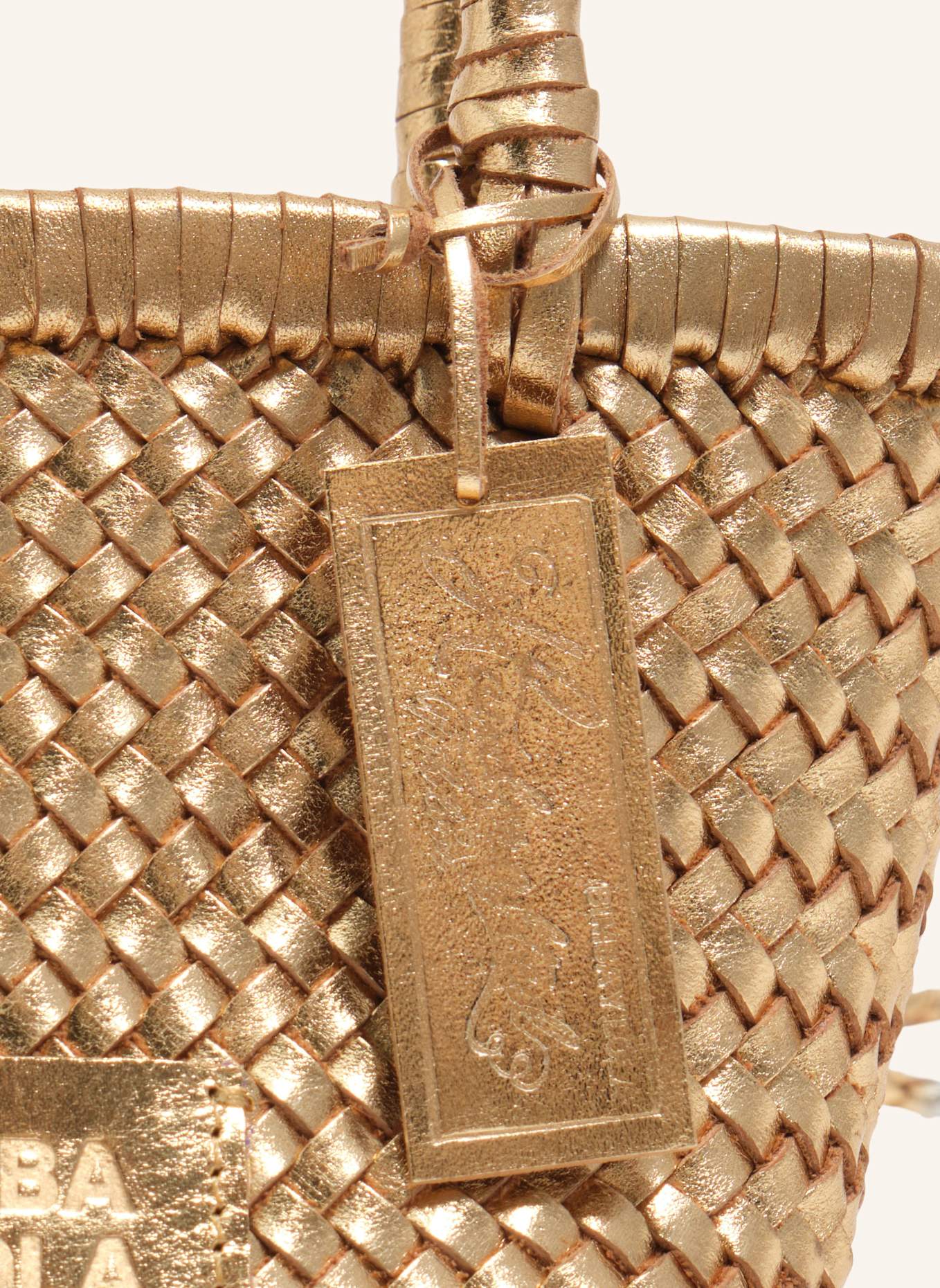 BIMBA Y LOLA Mini-Tasche Flechtleder: GOLD