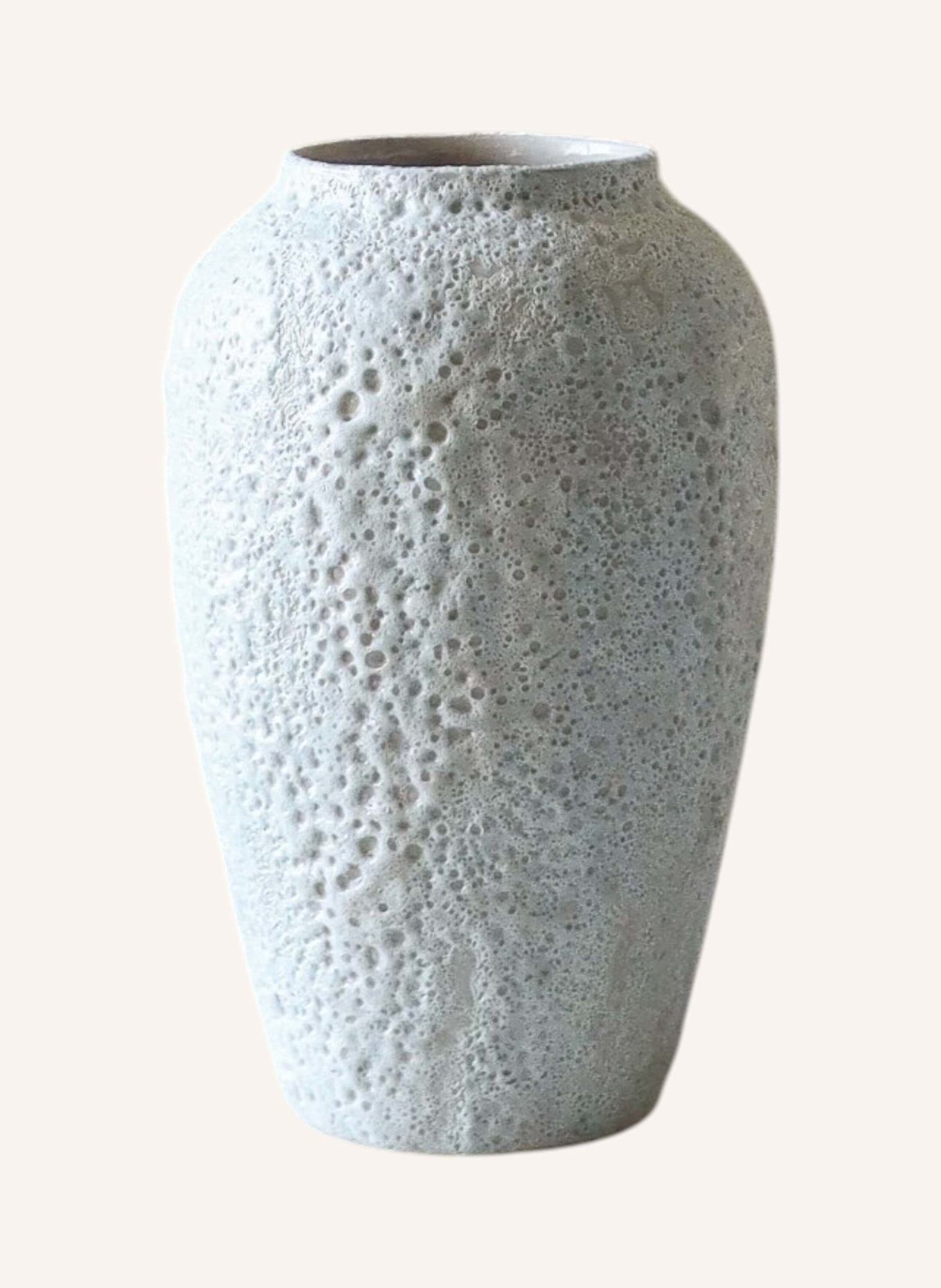 Botané Vaas CERAMIC VOLCANIC MEDIUM: WIT