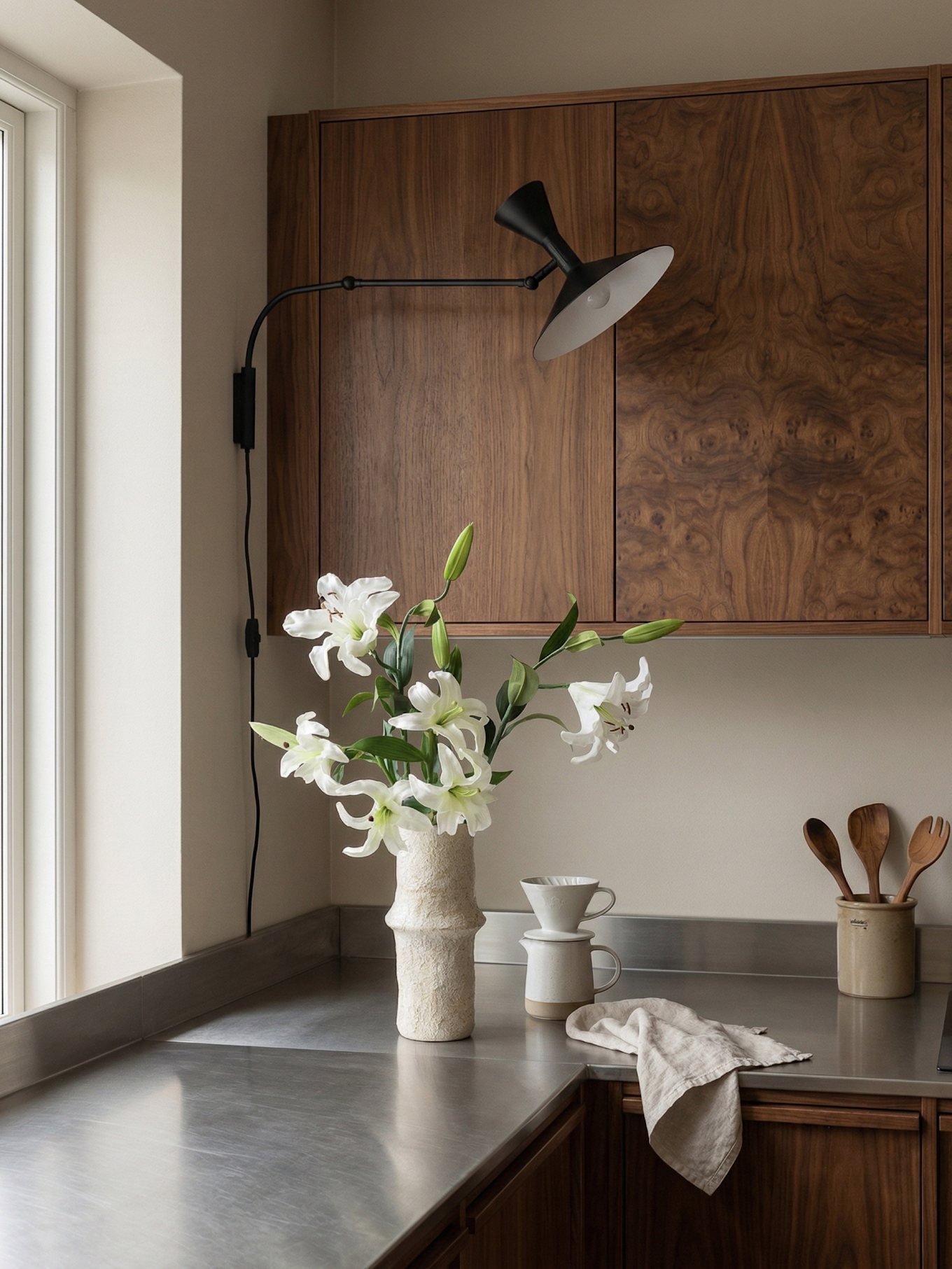 Botané Artificial Flower Bouquet: ELEGANT LILIES BOUQUET: WHITE