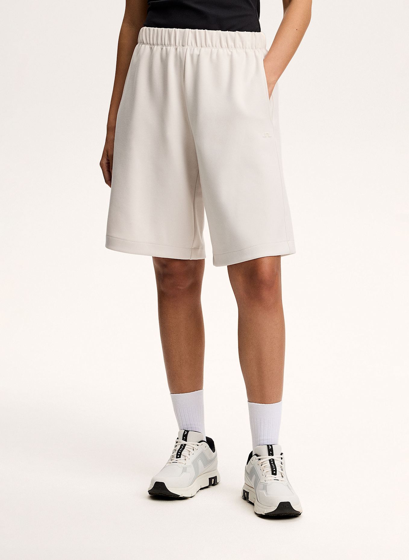 J.LINDEBERG Performance‑Shorts: BEIGE