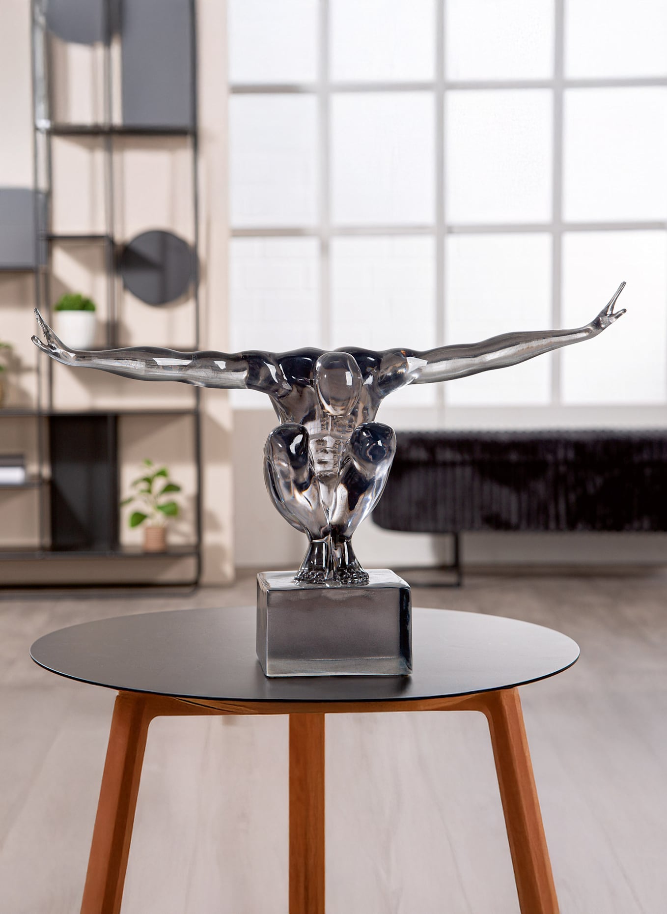 GILDE Skulptur CLIFFHANGER GRIS: GRAU