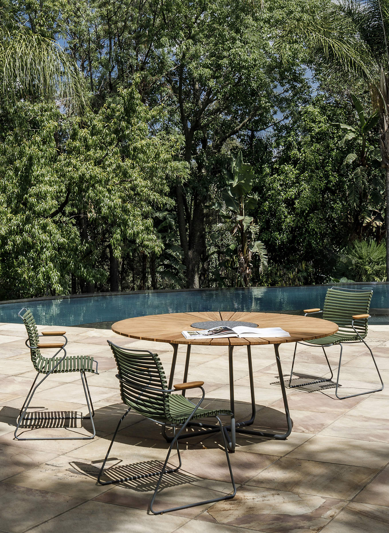 HOUE Gartentisch CIRCLE: GRAU