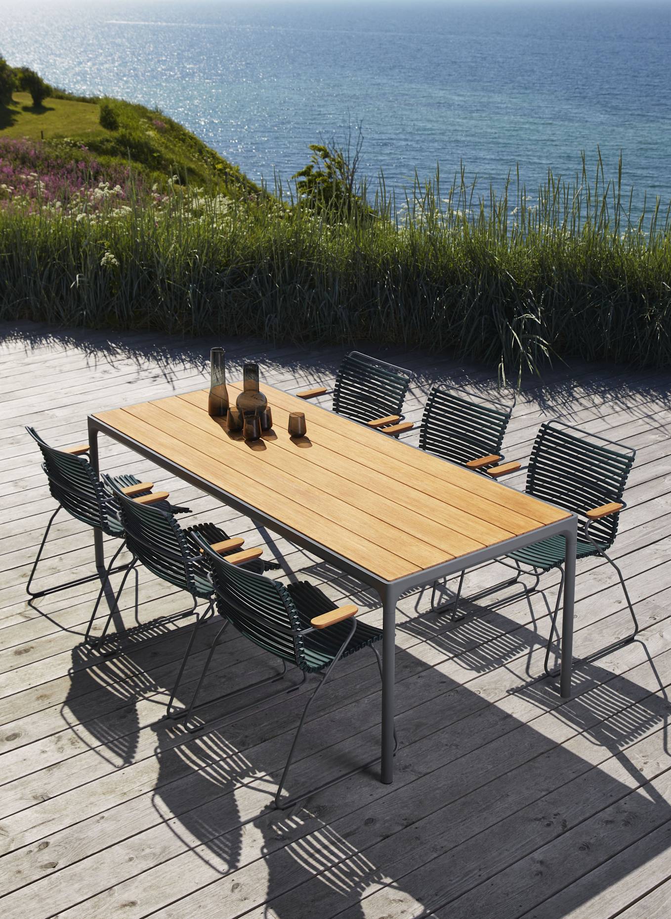 HOUE Gartentisch FOUR: GRAU