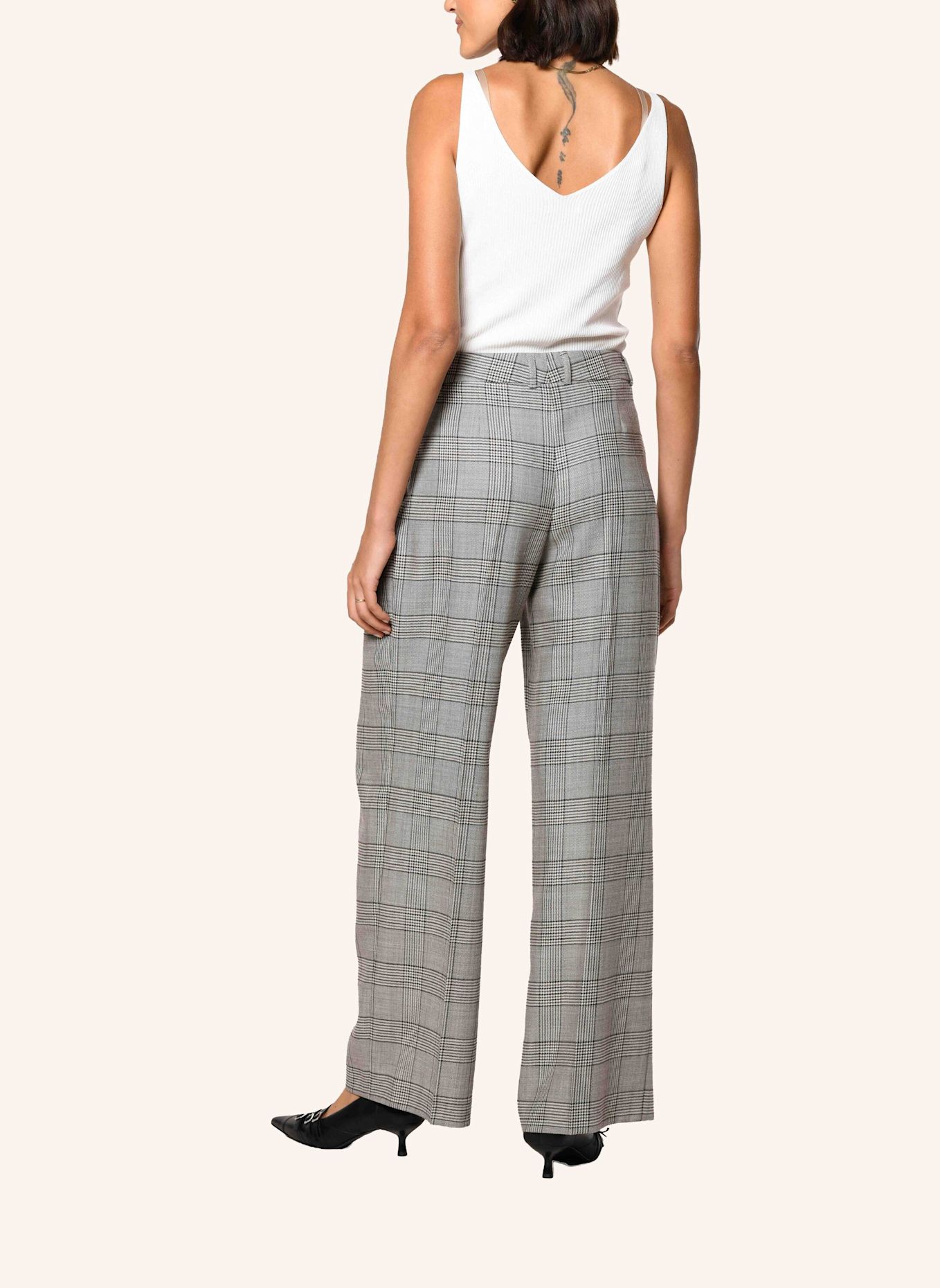 GIULIA MIA Hose Hose: TAUPE