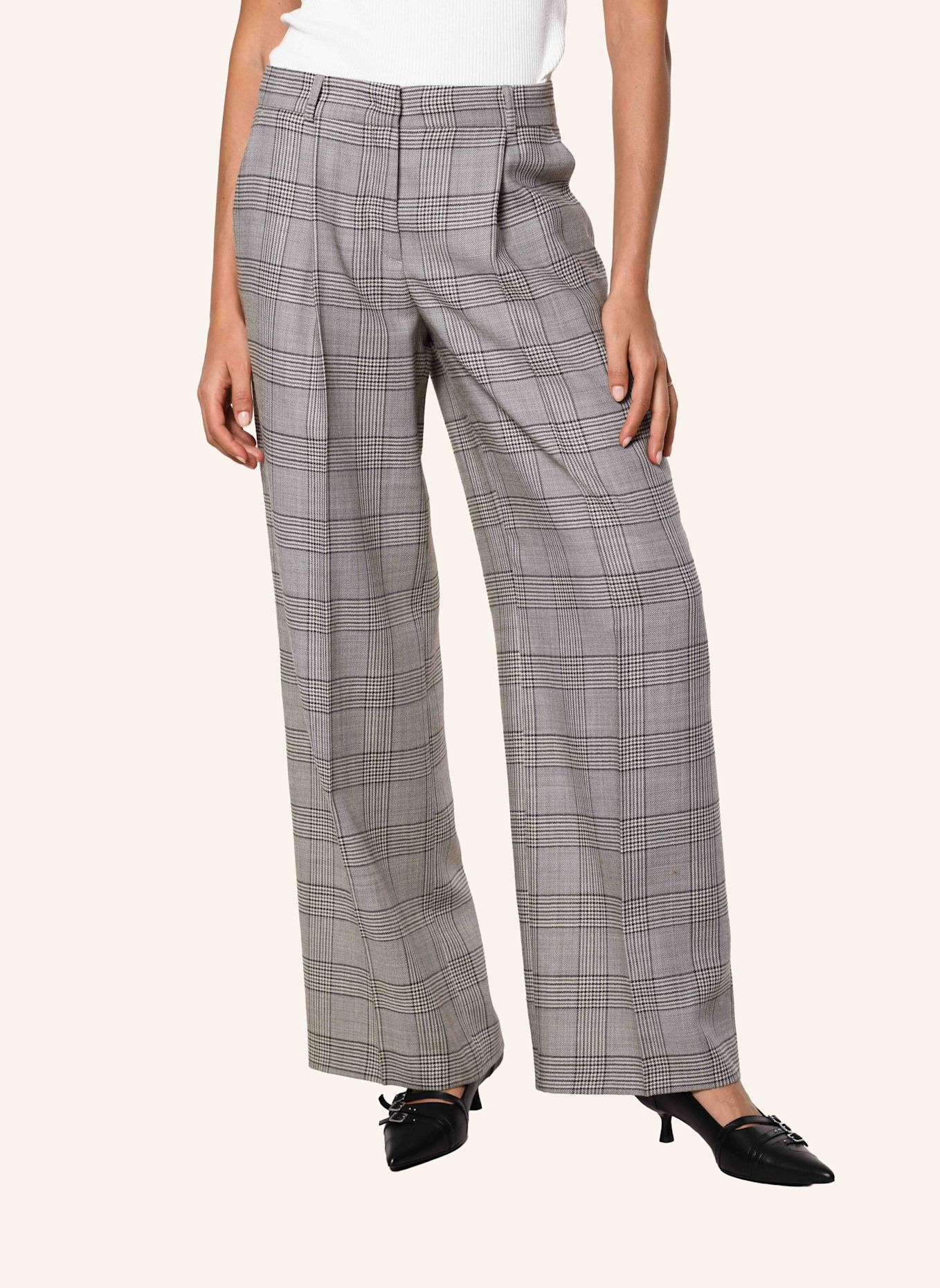 GIULIA MIA Hose Hose: TAUPE