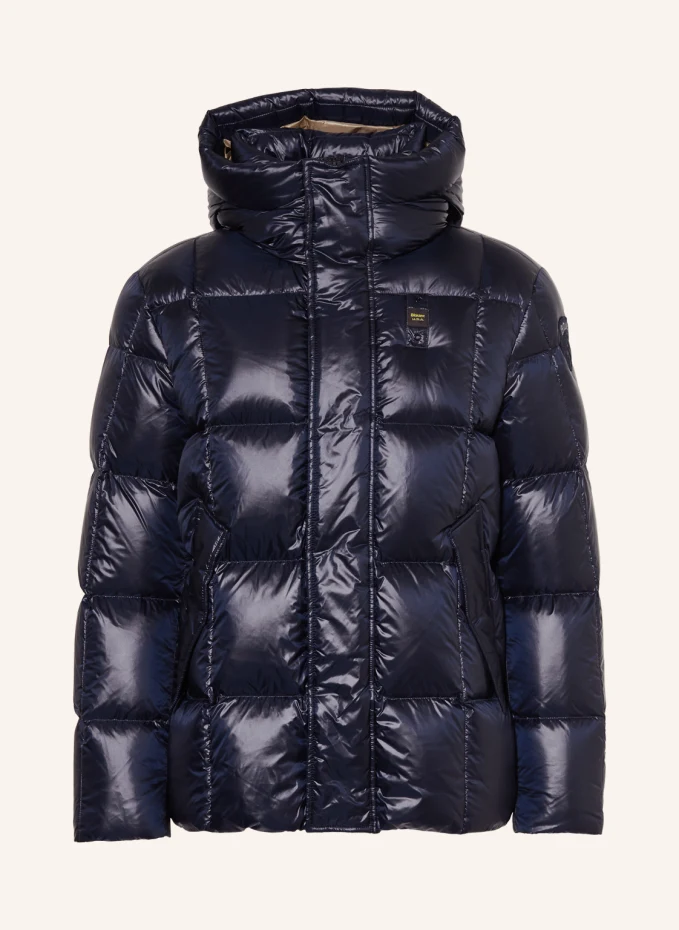 Blauer Daunenjacke