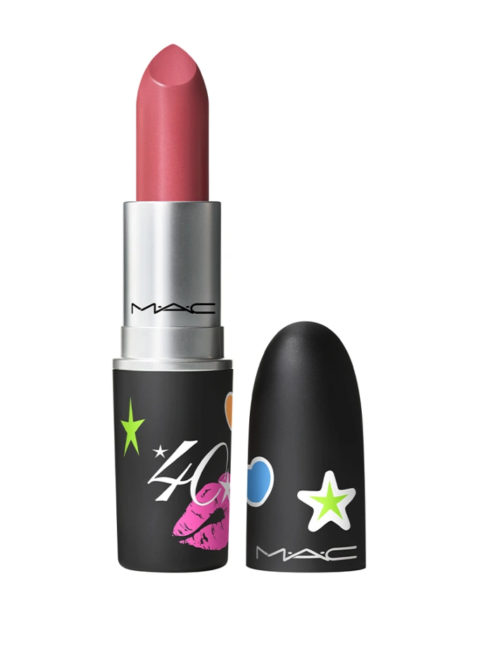 M.A.C CREMESHEEN LIPSTICK