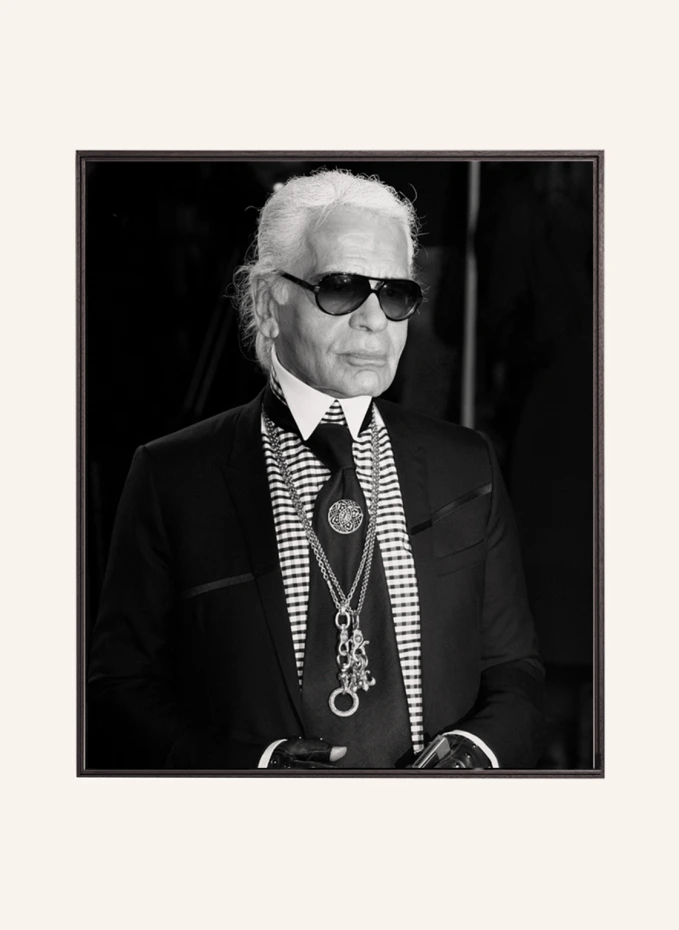 JACOB BADEN Wandbild KARL LAGERFELD B&W mit Rahmen