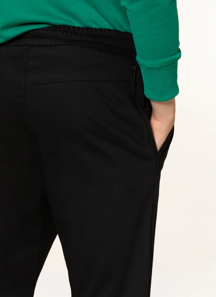 DRYKORN Hose SOKEN im Jogging-Stil in schwarz NF7420