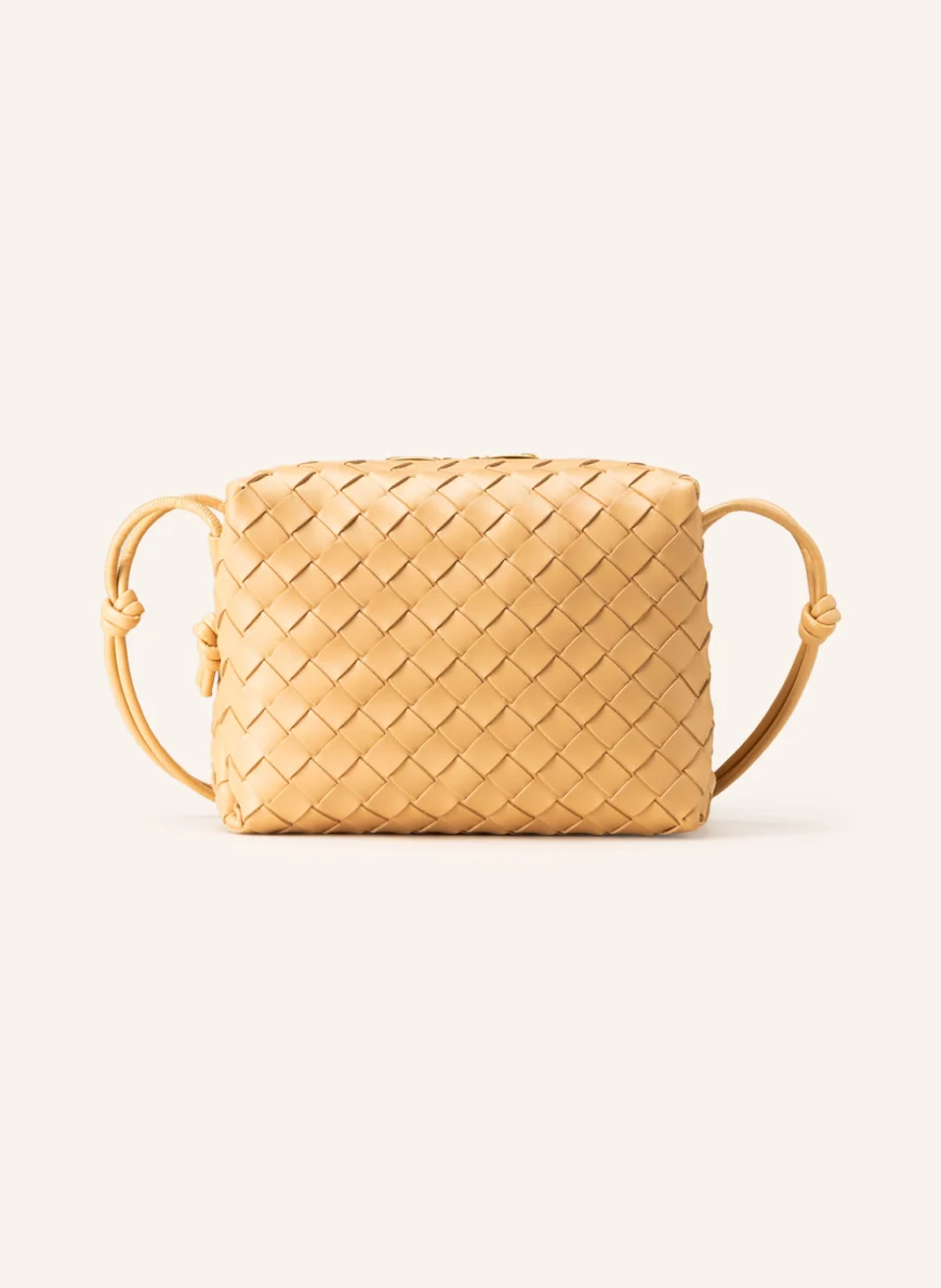 BOTTEGA VENETA Umhängetasche LOOP in almond BOTTEGA VENETA Umhängetasche LOOP in almond