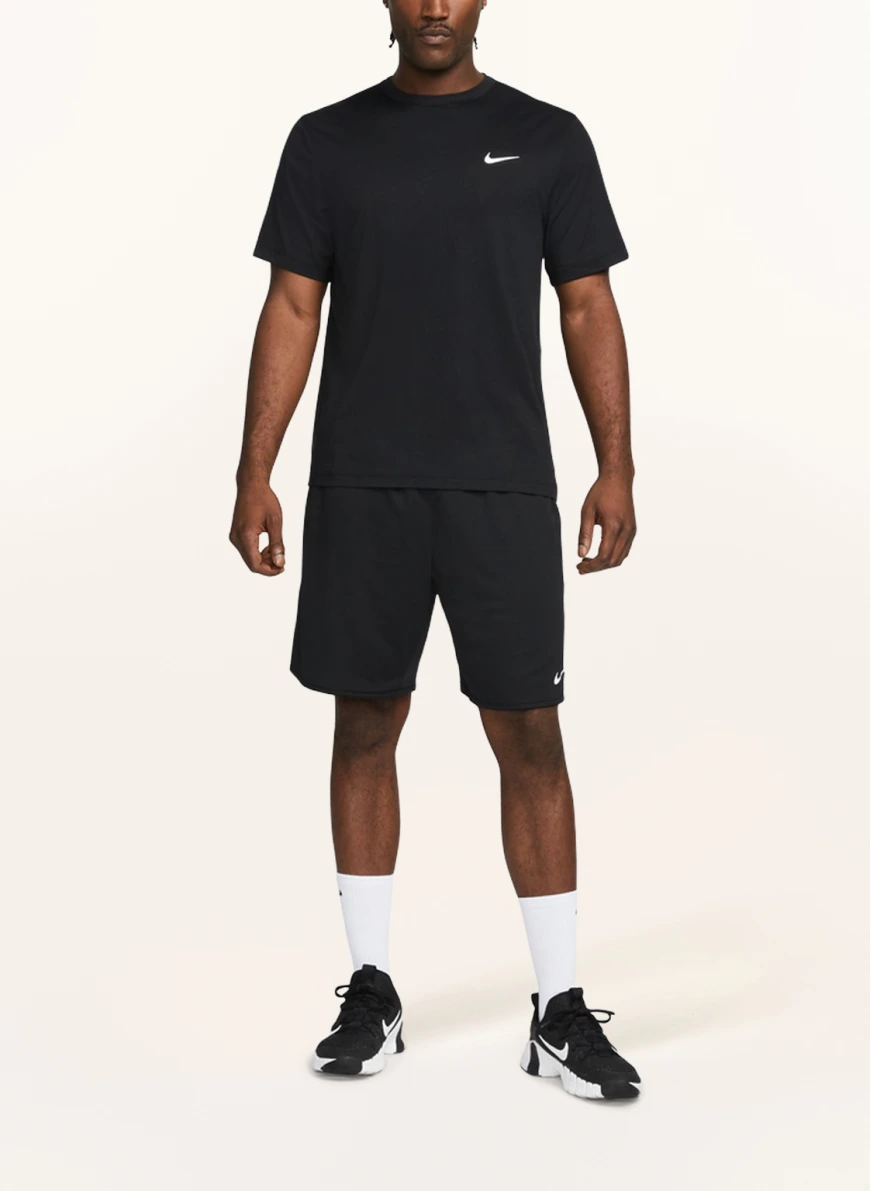 Nike T-Shirt HYVERSE in schwarz GE6096