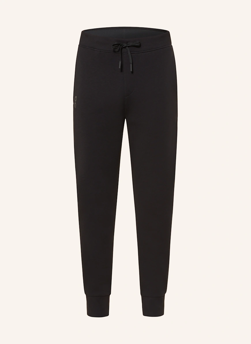 On FOCUS TECH sweatpants BLACK