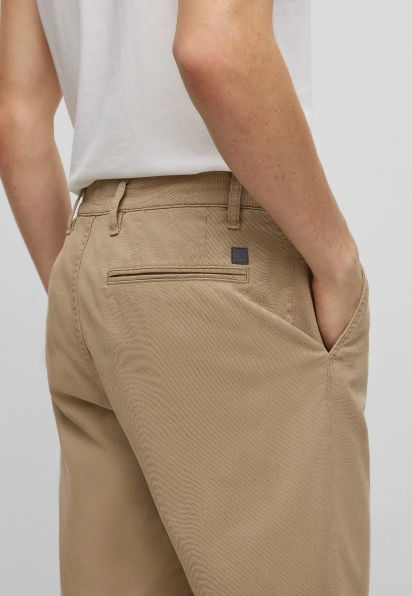 BOSS Short SCHINO-TABER-SHORTS Tapered Fit in beige NF7957